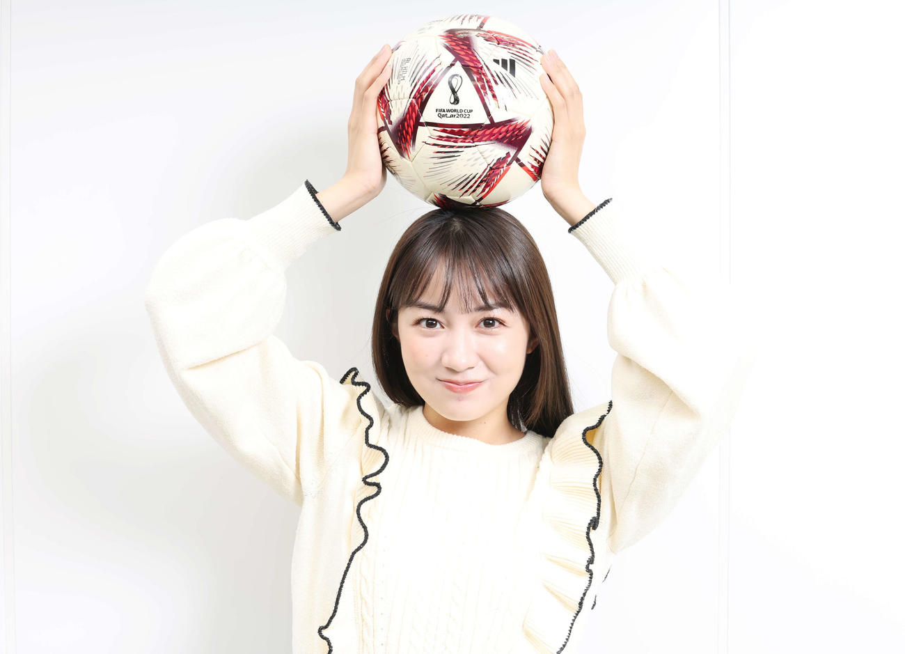 明るく元気いっぱいの黒木ひかり。サッカーへの愛はワールド級！（撮影・宮地輝）
