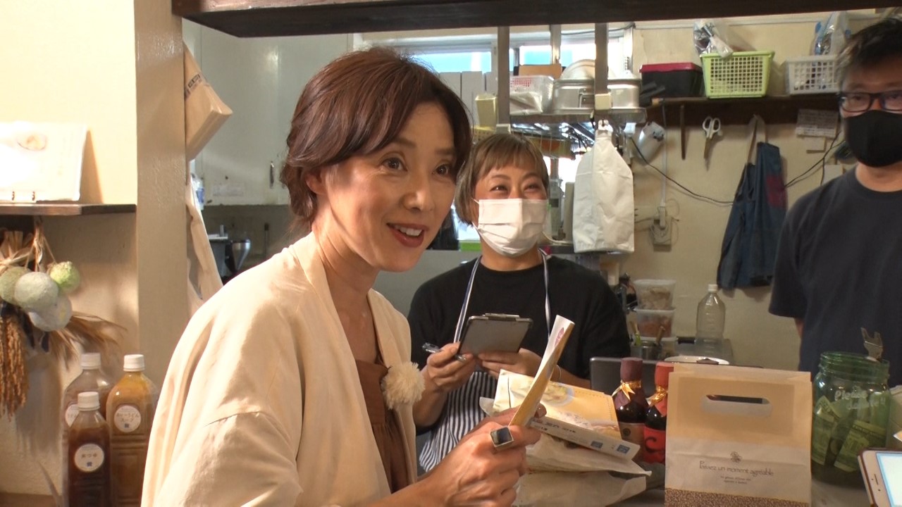 「爆買い☆スター恩返し」に出演する大塚寧々(C)フジテレビ