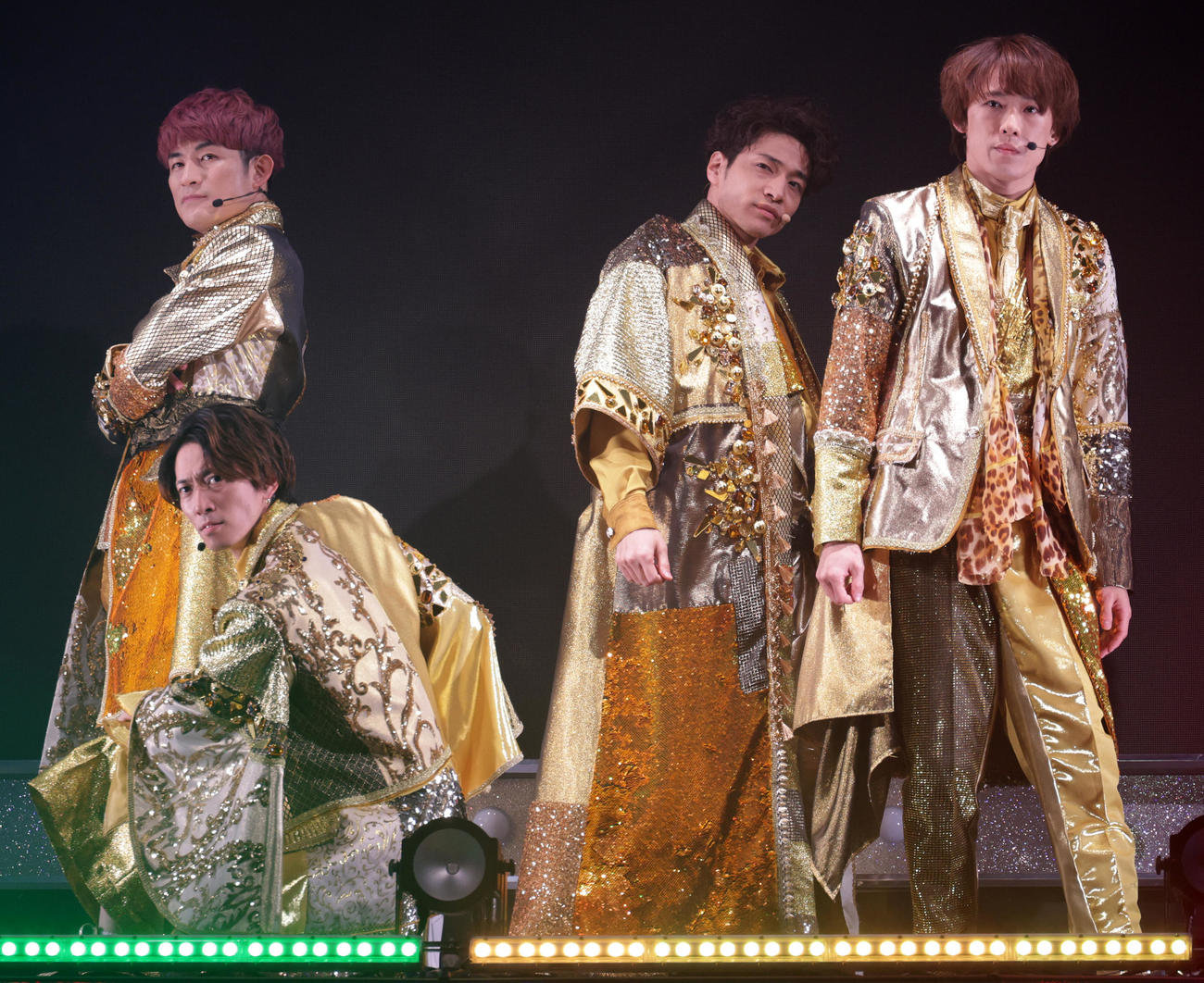 「ENTA！5 4U. Zepp in de SHOW」で熱唱するふぉ～ゆ～、左から松崎祐介、辰巳雄大、福田悠太、越岡裕貴（撮影・中島郁夫）