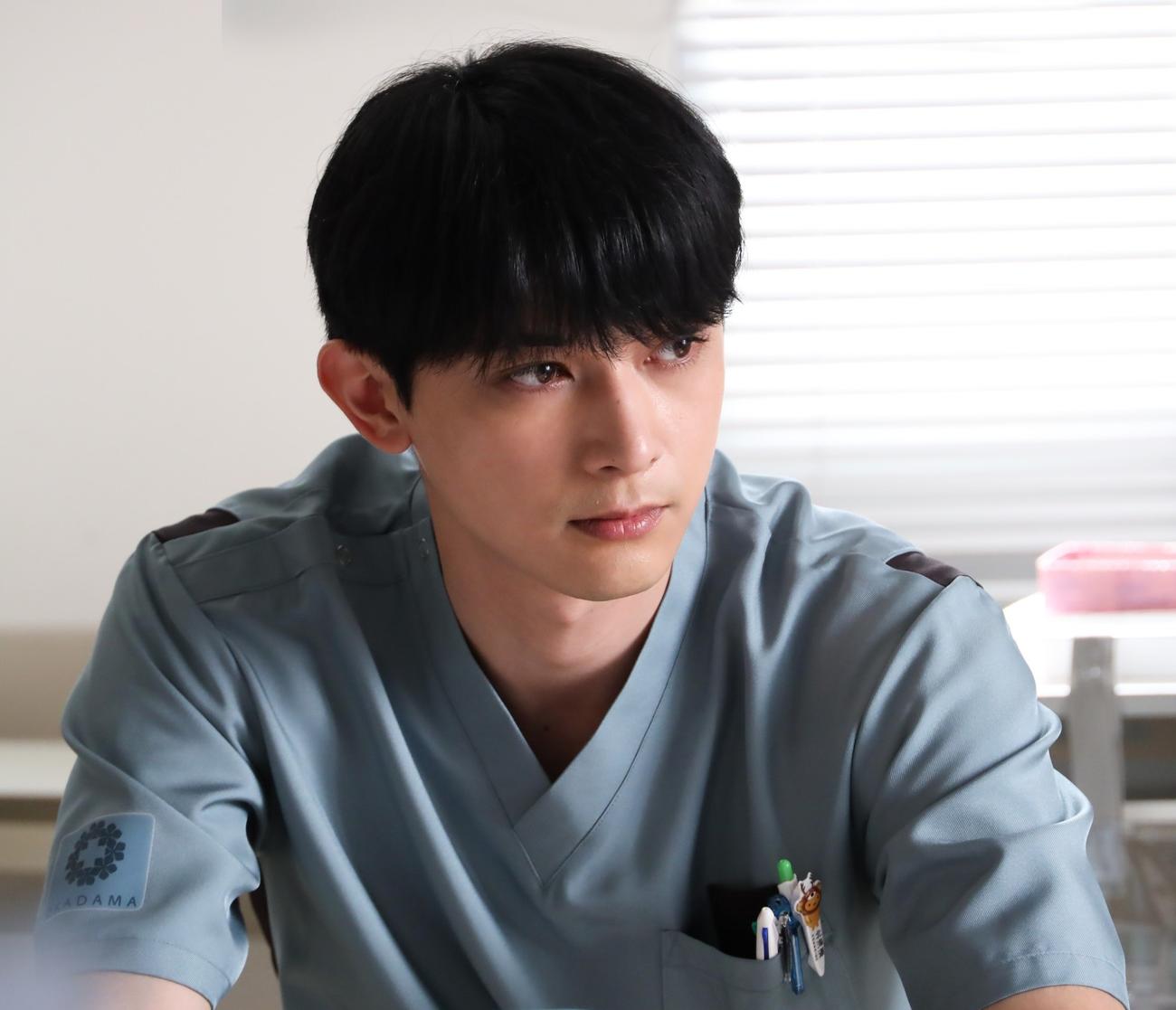 「PICU　小児集中治療室」に出演する吉沢亮（C）フジテレビ