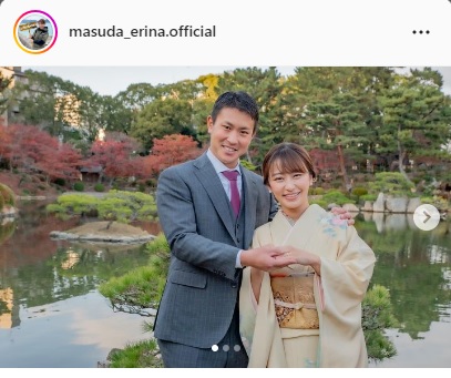 笑顔で寄り添う枡田絵理奈と堂林翔太（インスタグラムより）