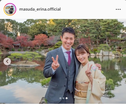 笑顔で寄り添う枡田絵理奈と堂林翔太（インスタグラムより）