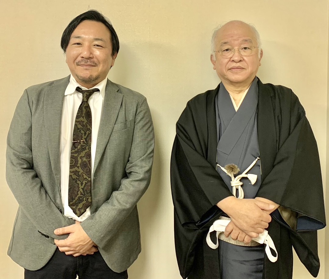 「全国大学ビブリオバトルファイナルステージ」にゲスト出演した今村翔吾氏（左）と浅田次郎氏