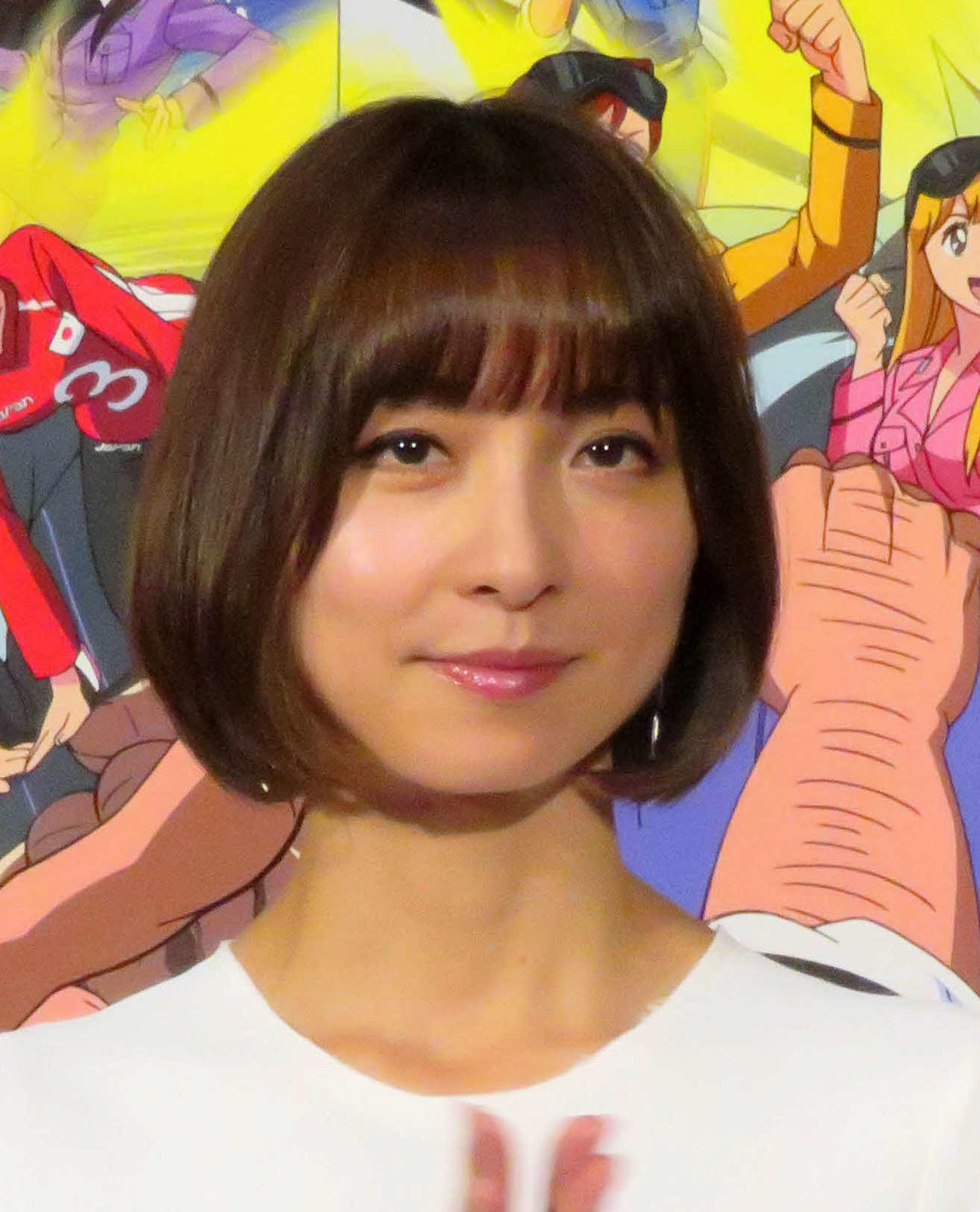 篠田麻里子