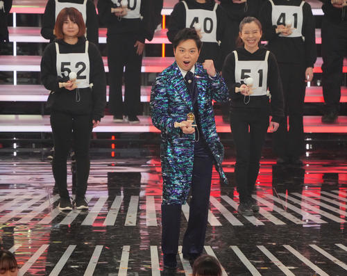 「夢追い人~第6回けん玉世界記録への道~」で3年連続ギネス記録を達成する三山ひろし(撮影・垰建太)