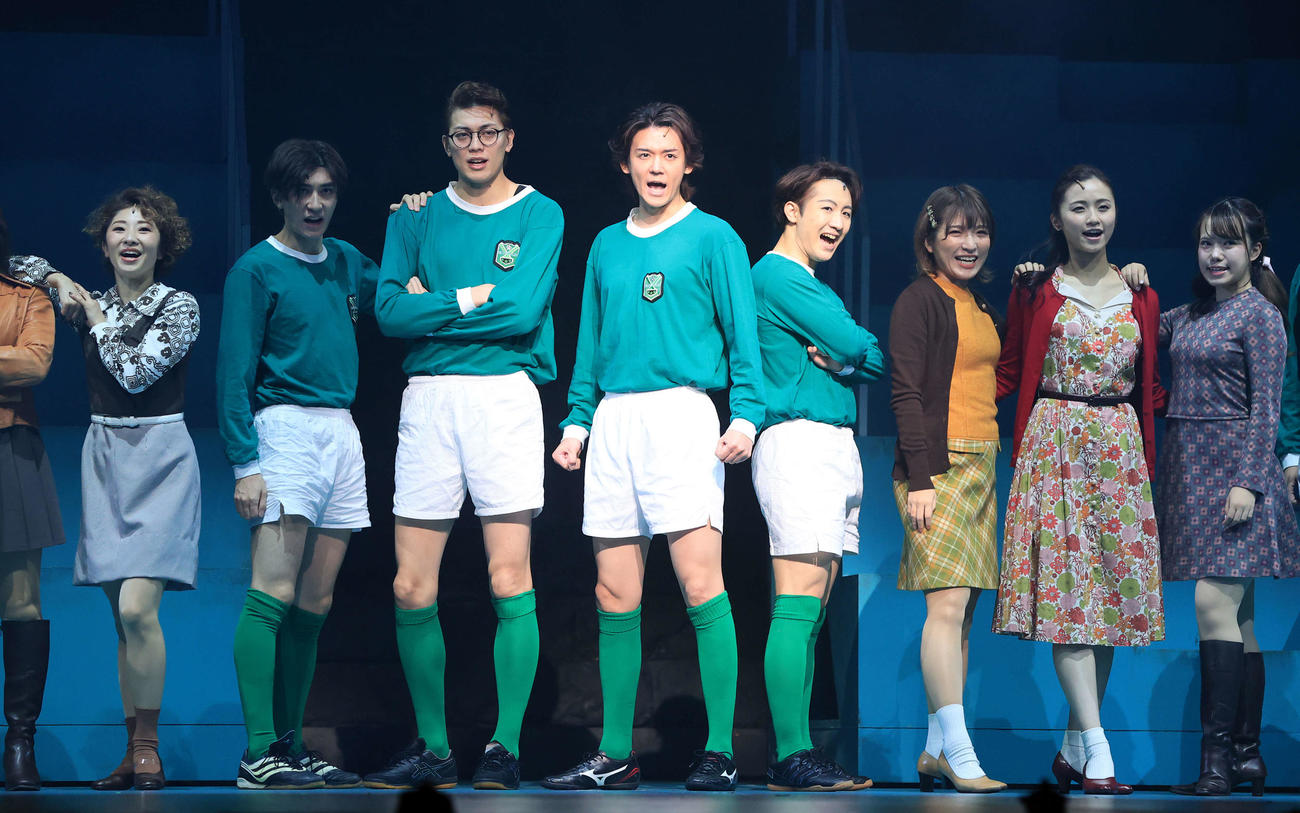 「ザ・ビューティフル・ゲーム」でミュージカル初挑戦初主演の小瀧望（中央）は熱演を見せる（撮影・浅見桂子）