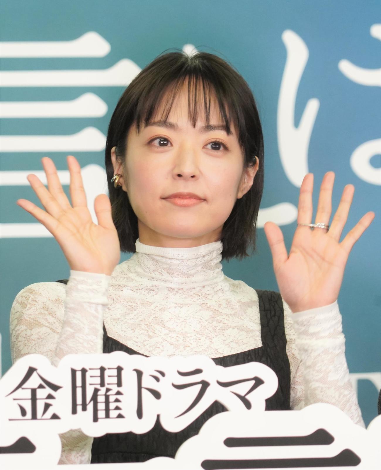 TBS系連続ドラマ「100万回言えばよかった」の制作発表会見に出席した井上真央（撮影・佐藤成）