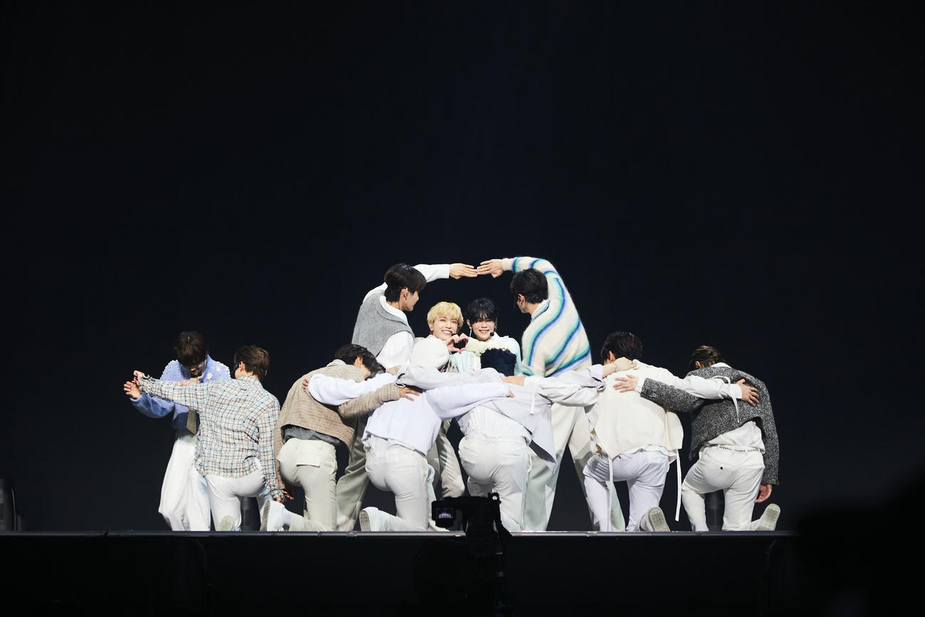 アリーナツアー「2022 INI 1ST ARENA LIVE TOUR　［BREAK THE CODE］」のファイナル公演を行ったINI（C）LEPONE Enertainment
