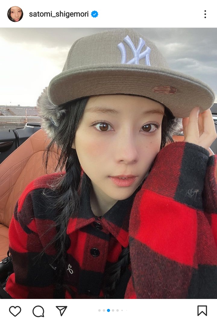 重盛さと美が公開したどアップショット（重盛さと美のインスタグラムより）