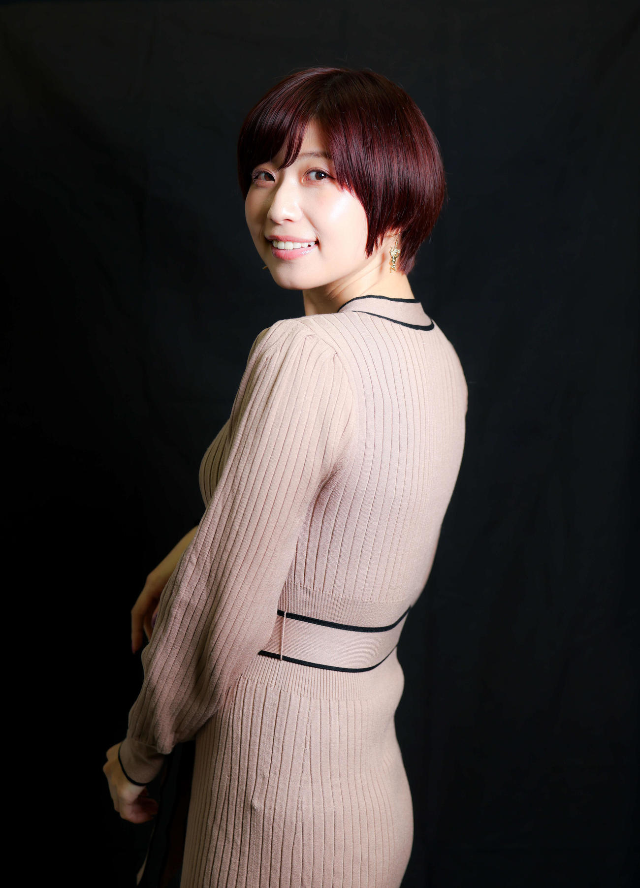 インタビュー　リングガールで注目され、活躍の場を広げるグラビアアイドルの天野麻菜＝2022年11月28日