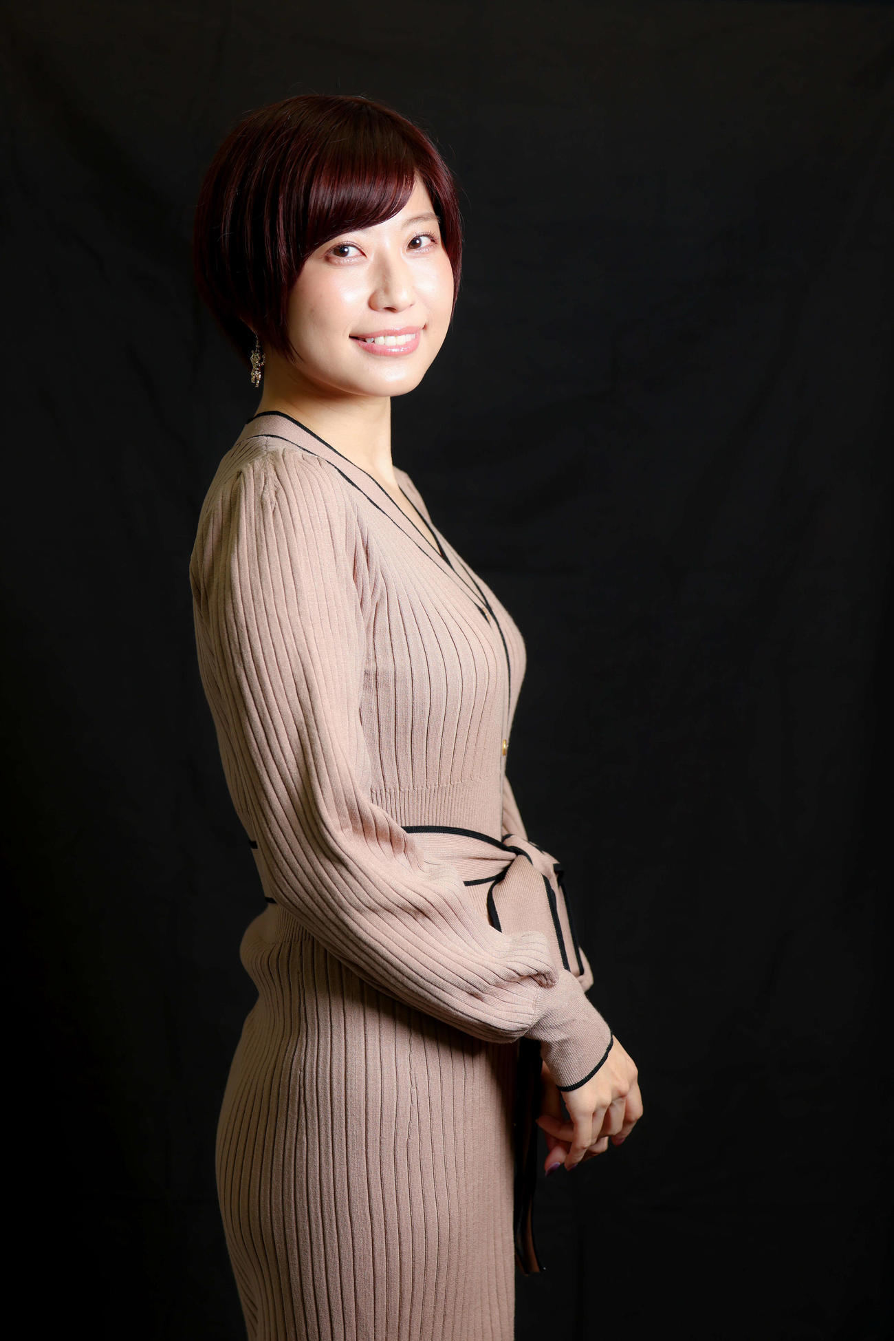 インタビュー　リングガールで注目され、活躍の場を広げるグラビアアイドルの天野麻菜＝2022年11月28日