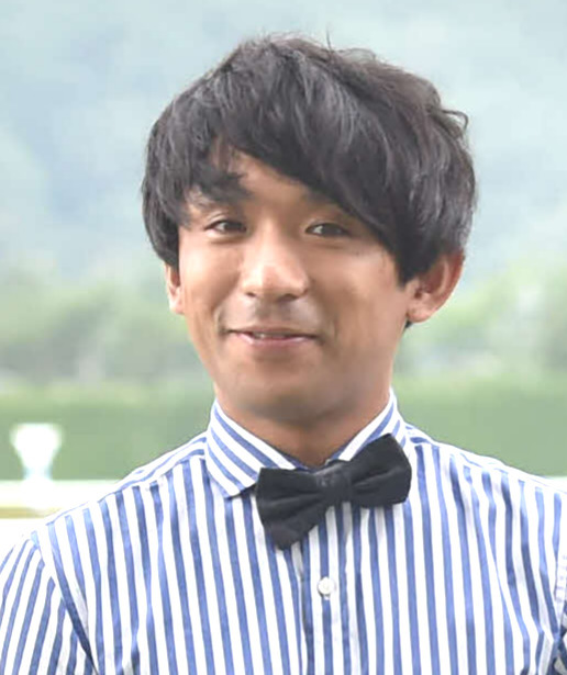 アルコ＆ピースの酒井健太（2017年7月撮影）