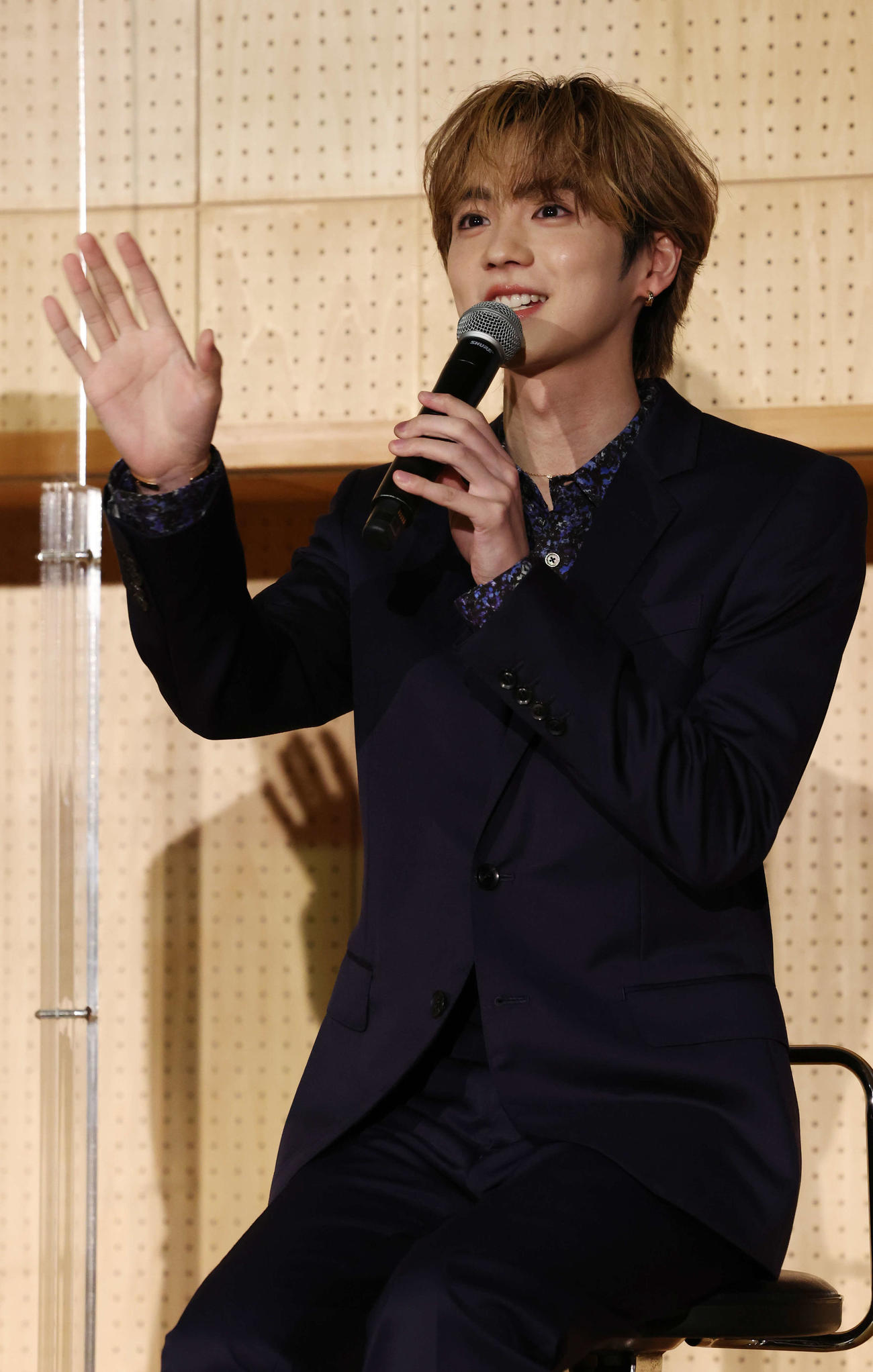 ドラマ「スタンドUPスタート」イベントで生徒からの相談に答える吉野北人（撮影・宮地輝）