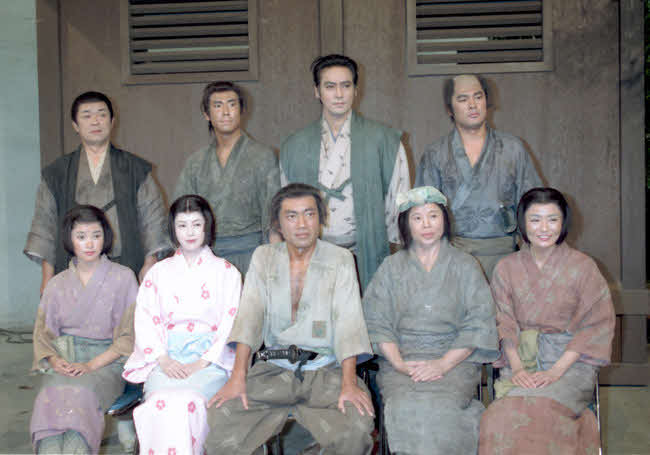 大河ドラマ「秀吉」の竹中直人（前列中央＝95年）