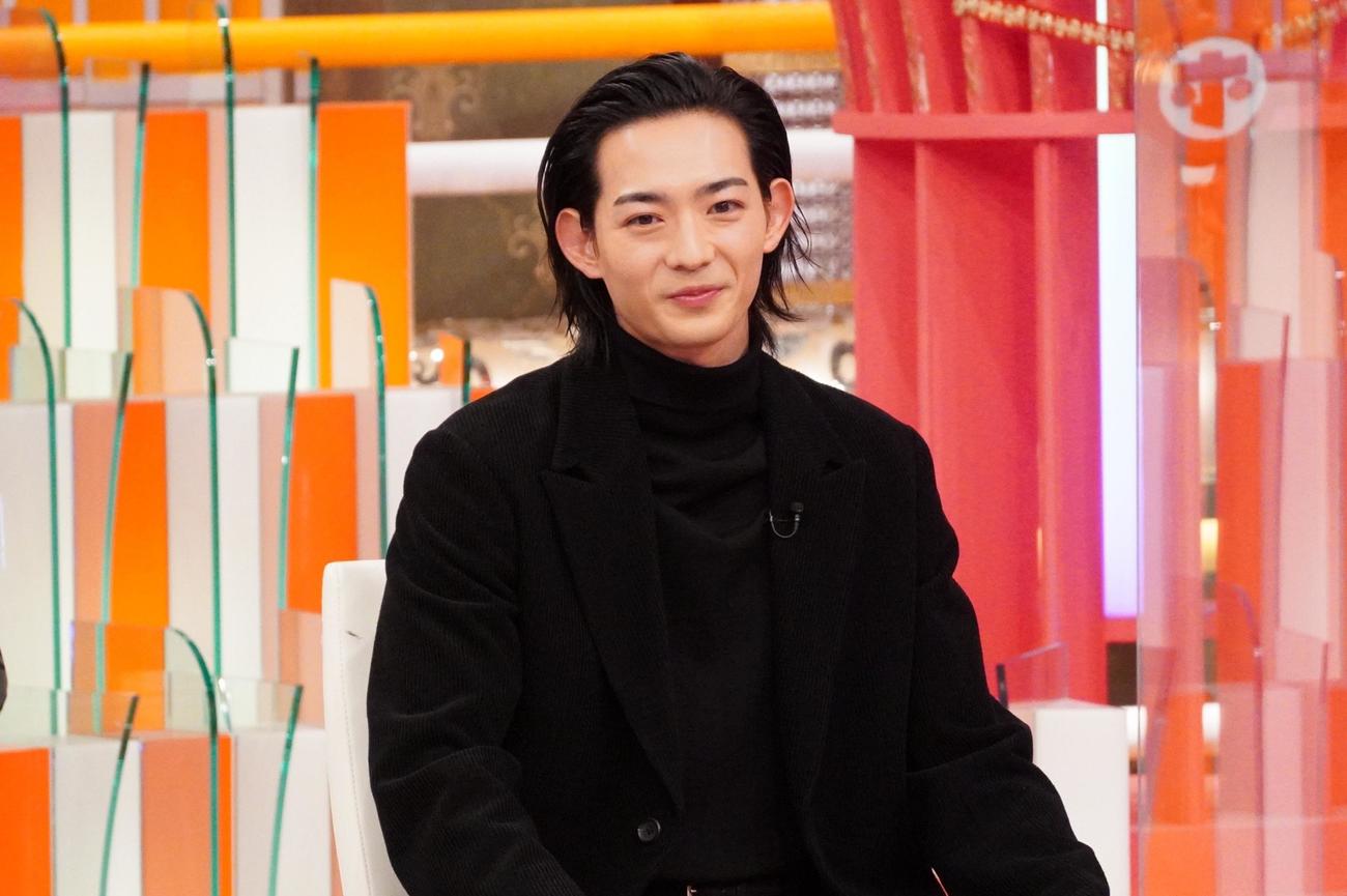 フジテレビ「ホンマでっか！？TV」に出演する竜星涼（C）フジテレビ