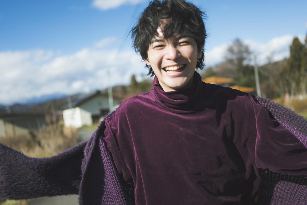 俳優金子隼也の初写真集「金子隼也1st写真集　Be Myself」から