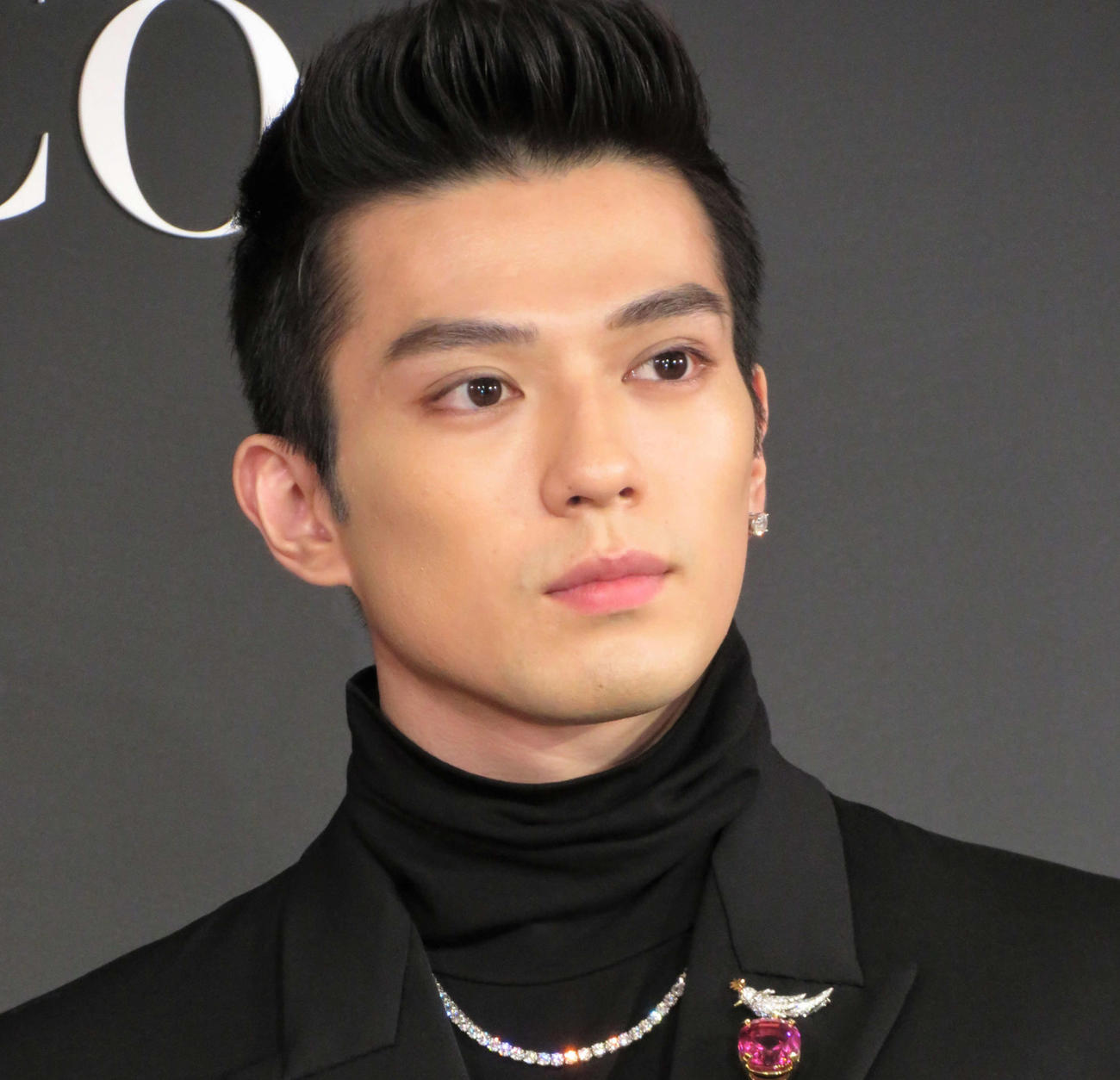 新田真剣佑（2021年11月撮影）