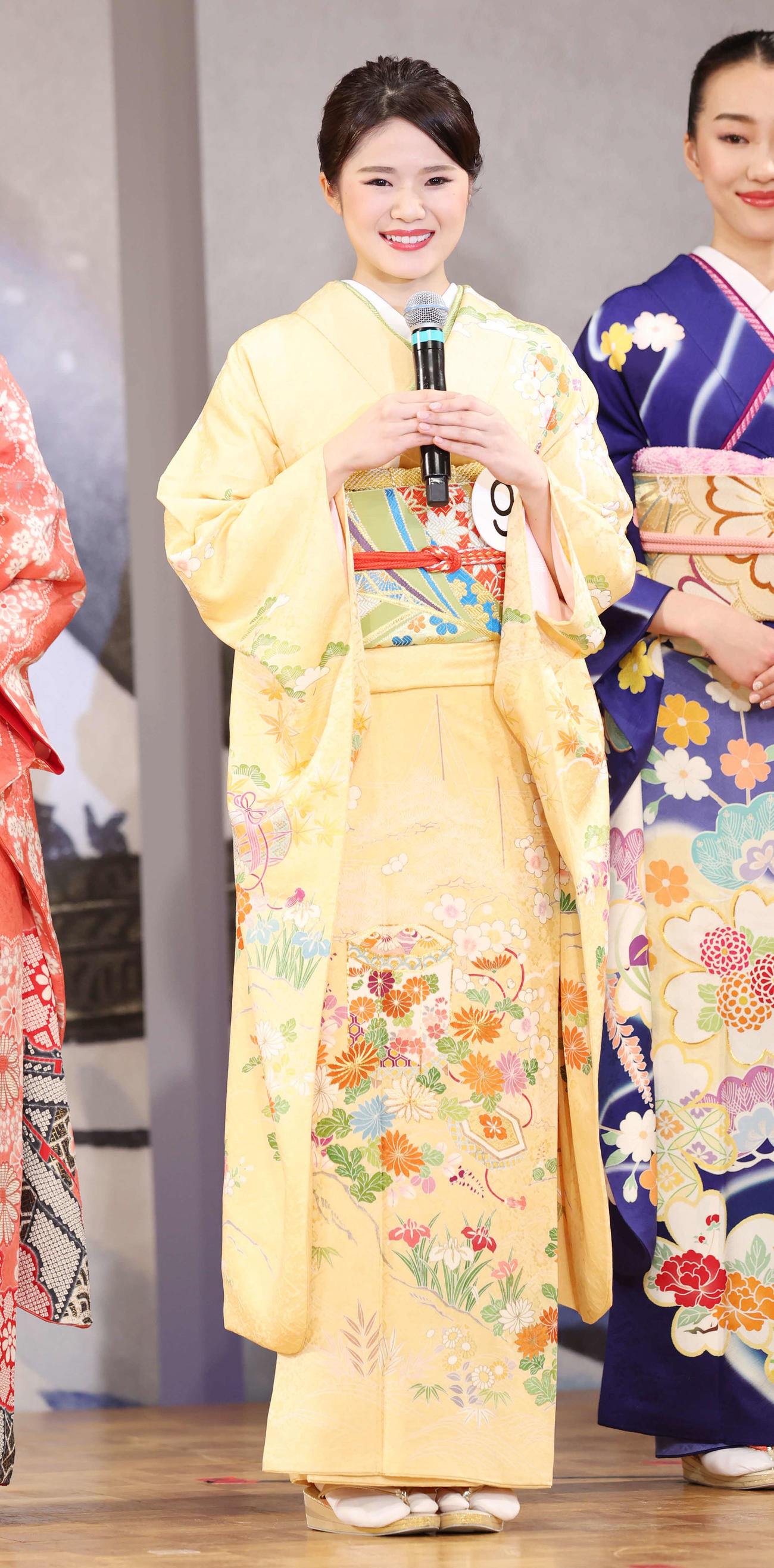 着物姿の竹田聖彩さん（撮影・宮地輝）