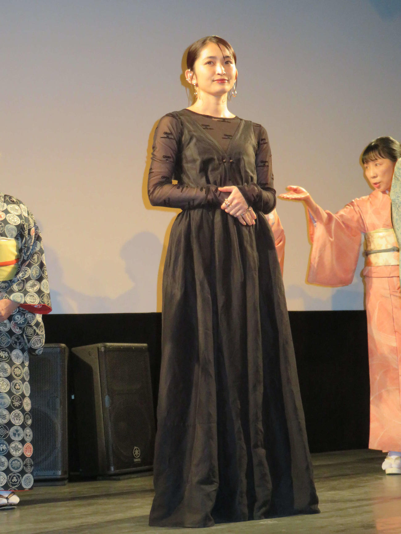 映画「茶飲友達」完成披露試写会に登壇した岡本玲（撮影・村上幸将）