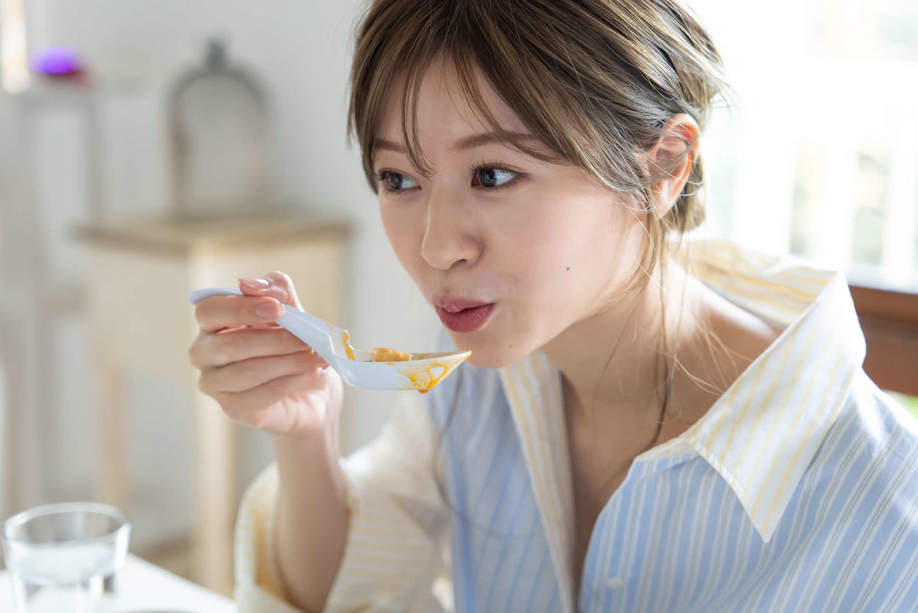 「週刊スピリッツ」9号で初表紙を飾った石崎日梨の巻頭グラビアの未使用カット