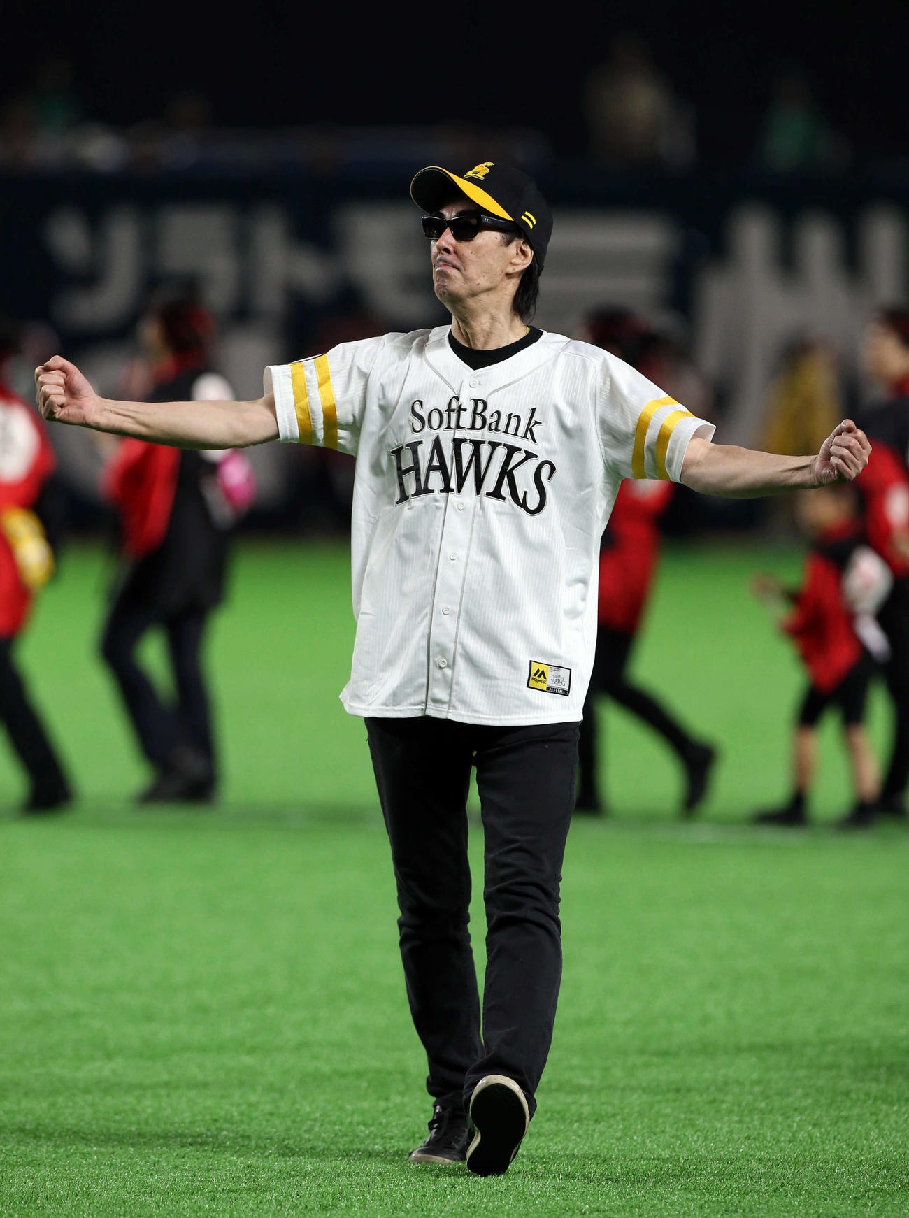 ソフトバンク対楽天　始球式に訪れた鮎川誠さん（17年4月23日撮影）