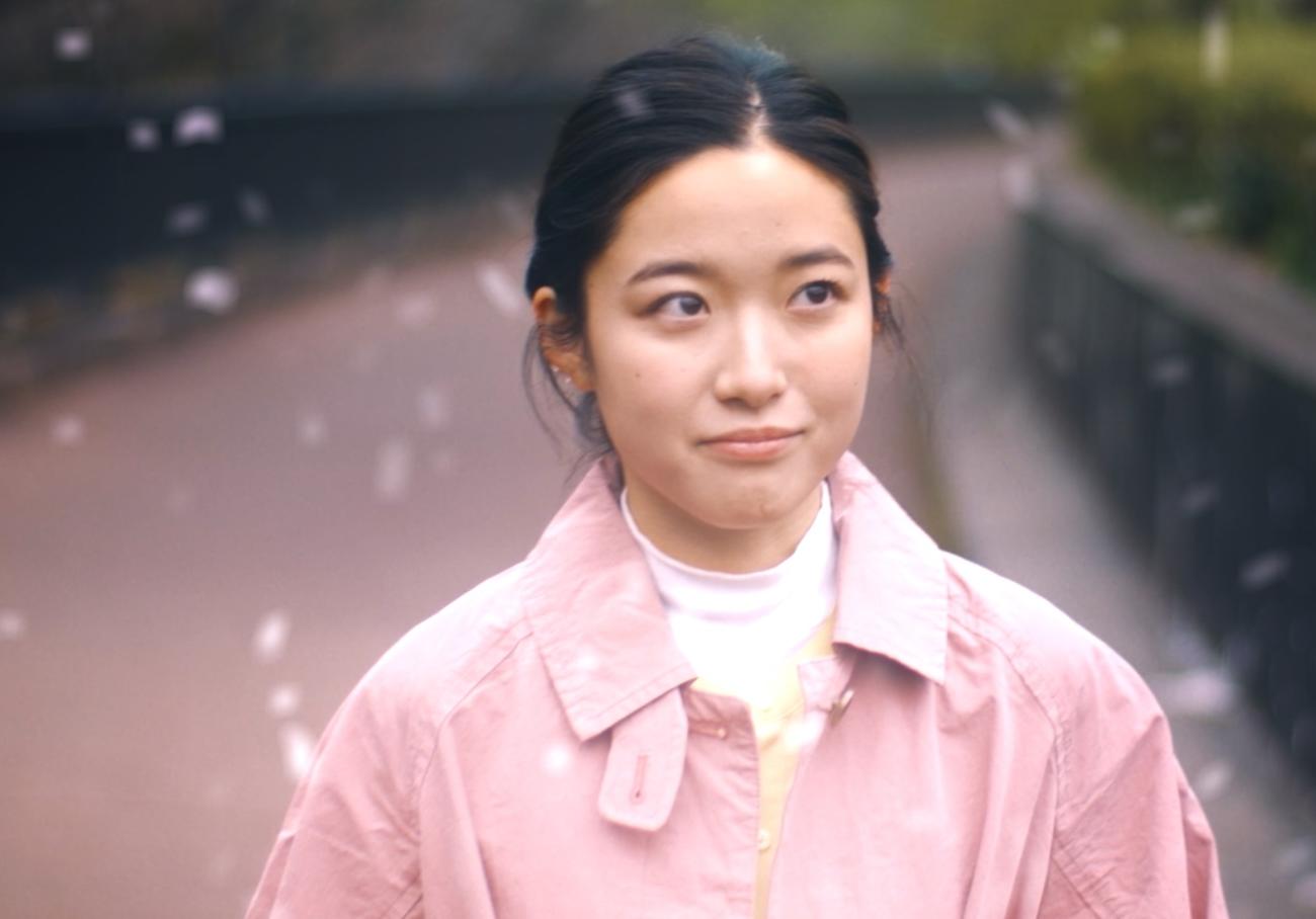ほのかりんの新曲「春が来るわ」のMV出演している藤野涼子