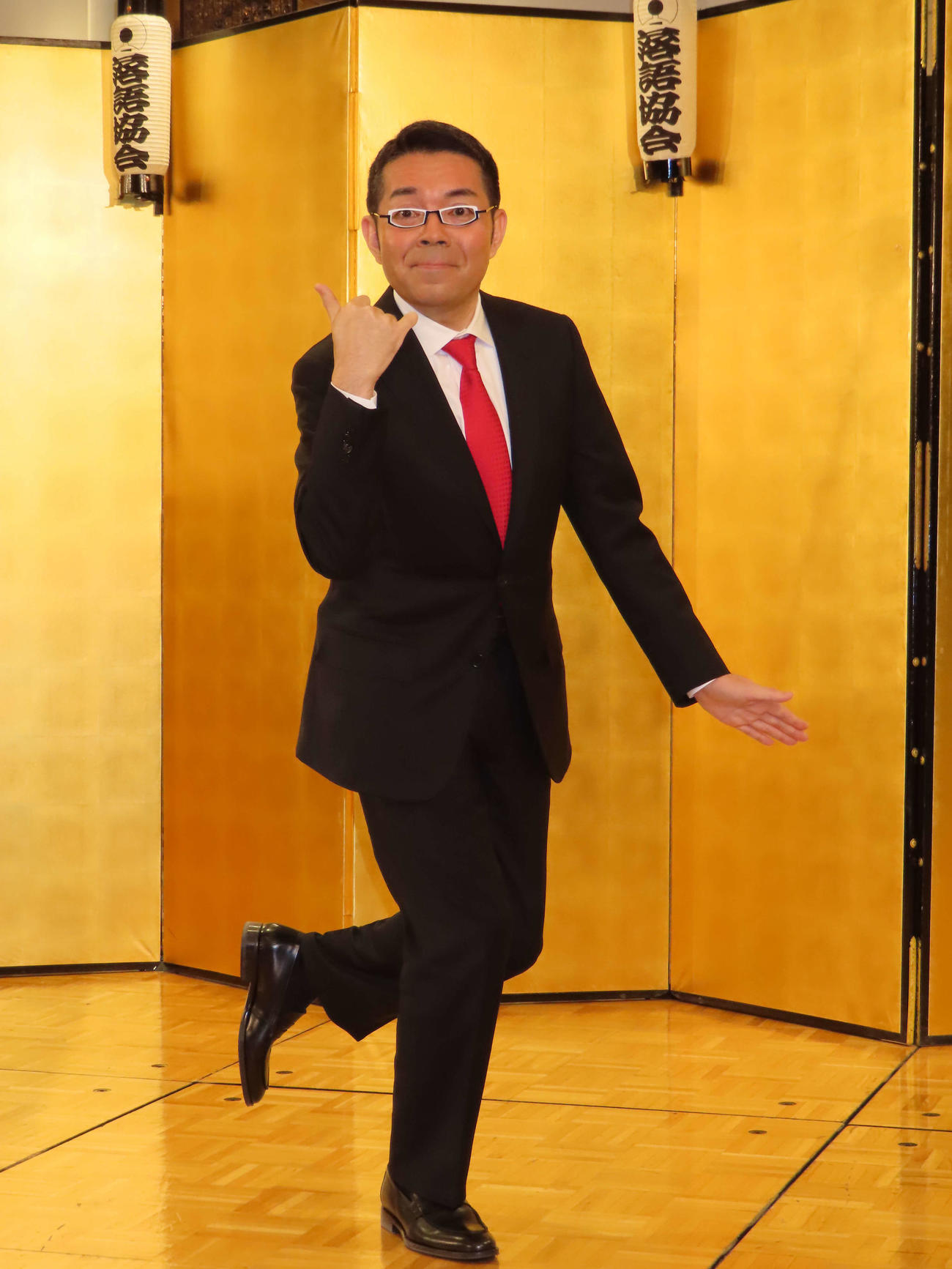 5代目江戸家猫八襲名披露会見を行った江戸家小猫