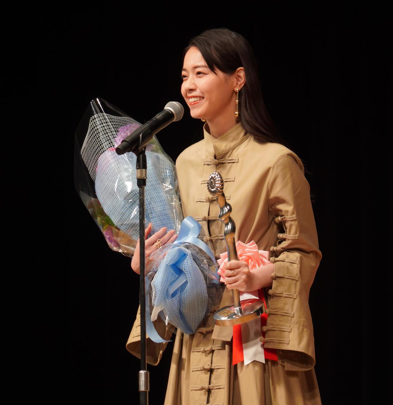 第44回ヨコハマ映画祭で最優秀新人賞を受賞した西野七瀬（撮影・佐藤成）