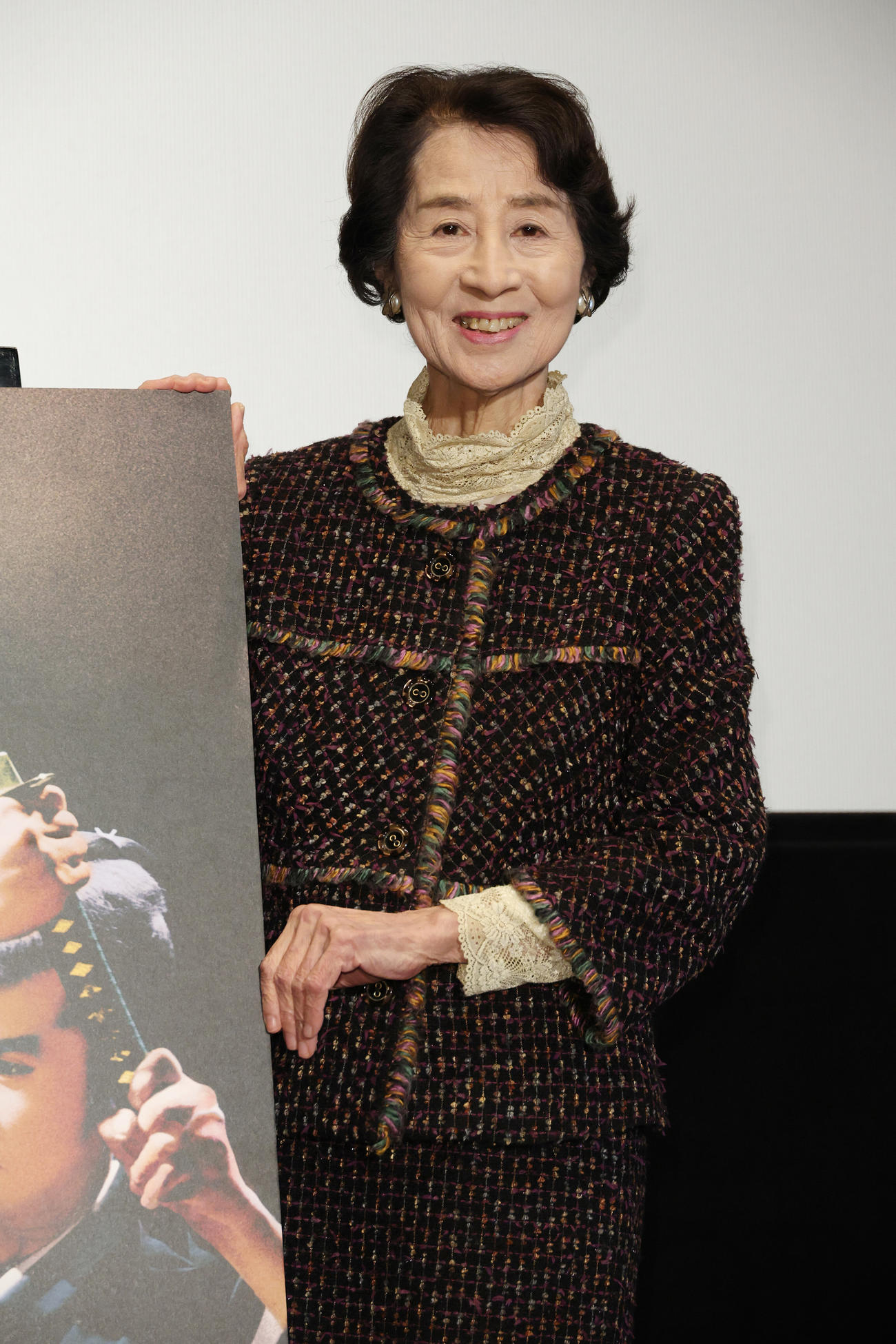 トークショーの終わりに記念撮影を行う香川京子（撮影・中島郁夫）