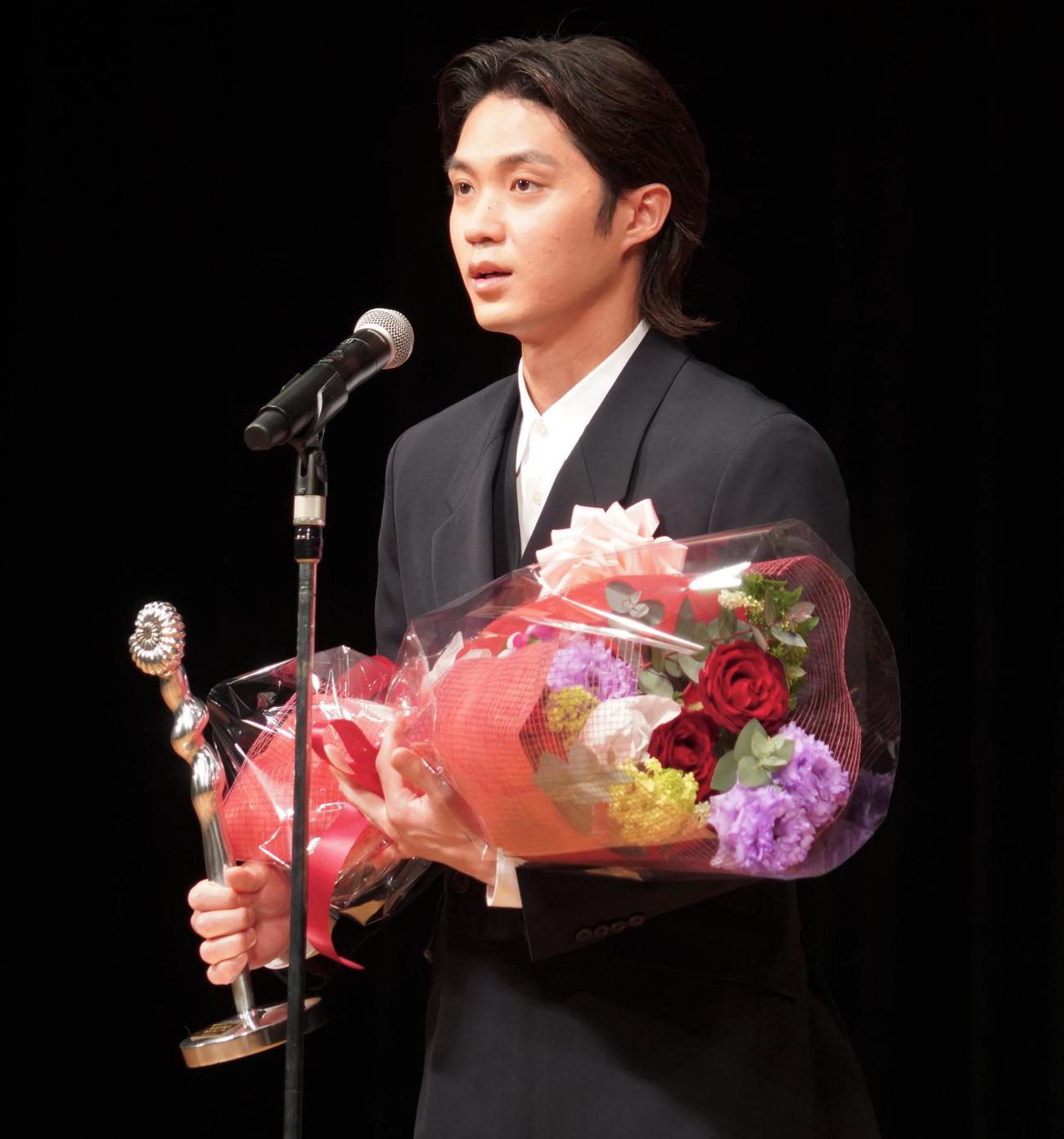 第44回ヨコハマ映画祭で助演男優賞を受賞した磯村勇斗（撮影・佐藤成）