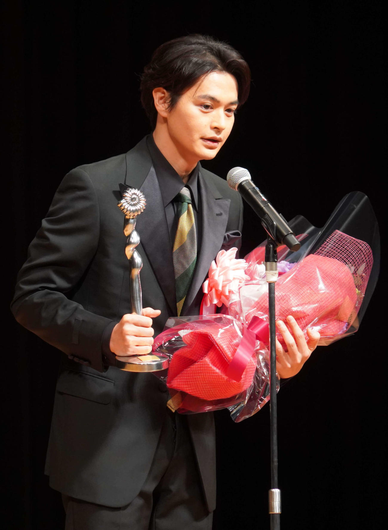 第44回ヨコハマ映画祭で主演男優賞を受賞した瀬戸康史（撮影・佐藤成）