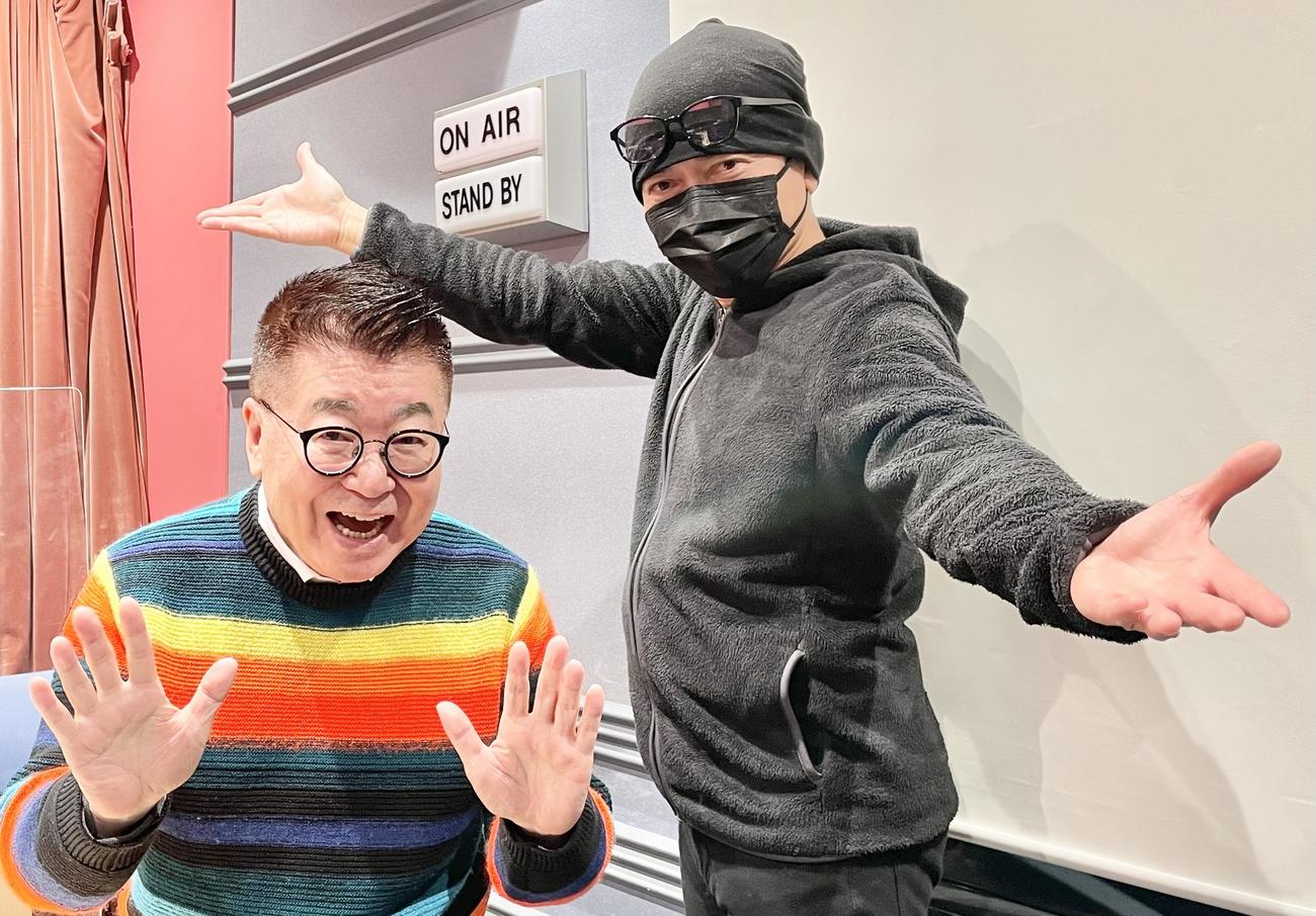 生島ヒロシ（右）と薬丸裕英