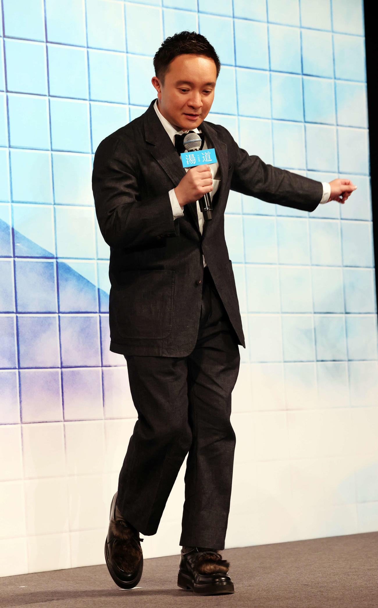 お風呂掃除について語る濱田岳（撮影・宮地輝）