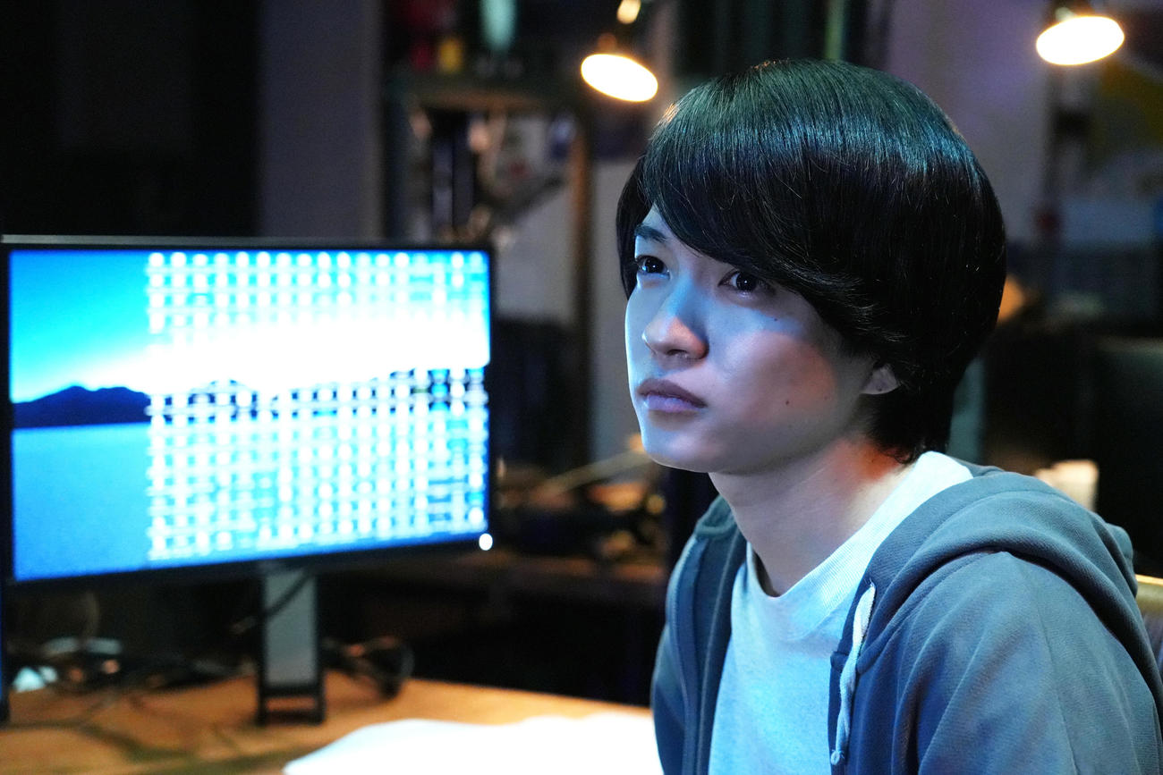 西畑大吾主演ホラー映画「忌怪島／きかいじま」のワンシーン