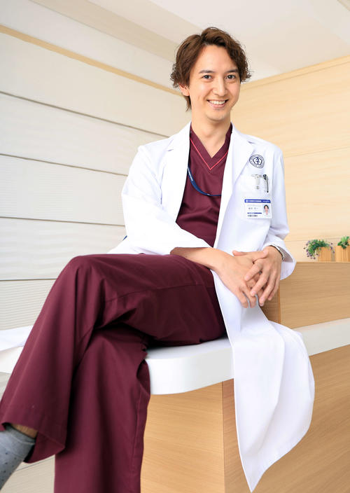 クセのある外科医役に意気込む中山麻聖（撮影・浅見桂子）