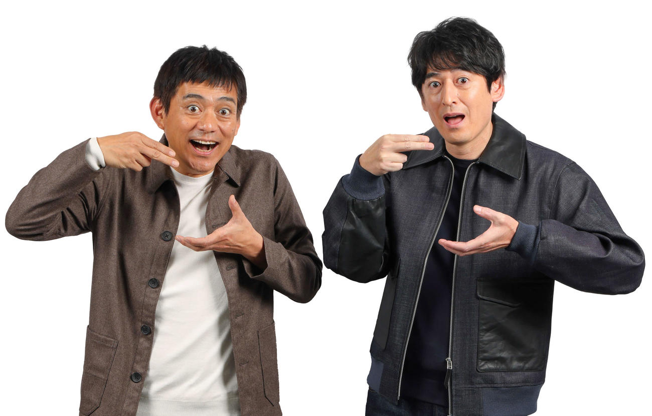 フジテレビ系特別番組「ニッポンわが町うどんMAP5」でMCを務める博多華丸（左）と大吉