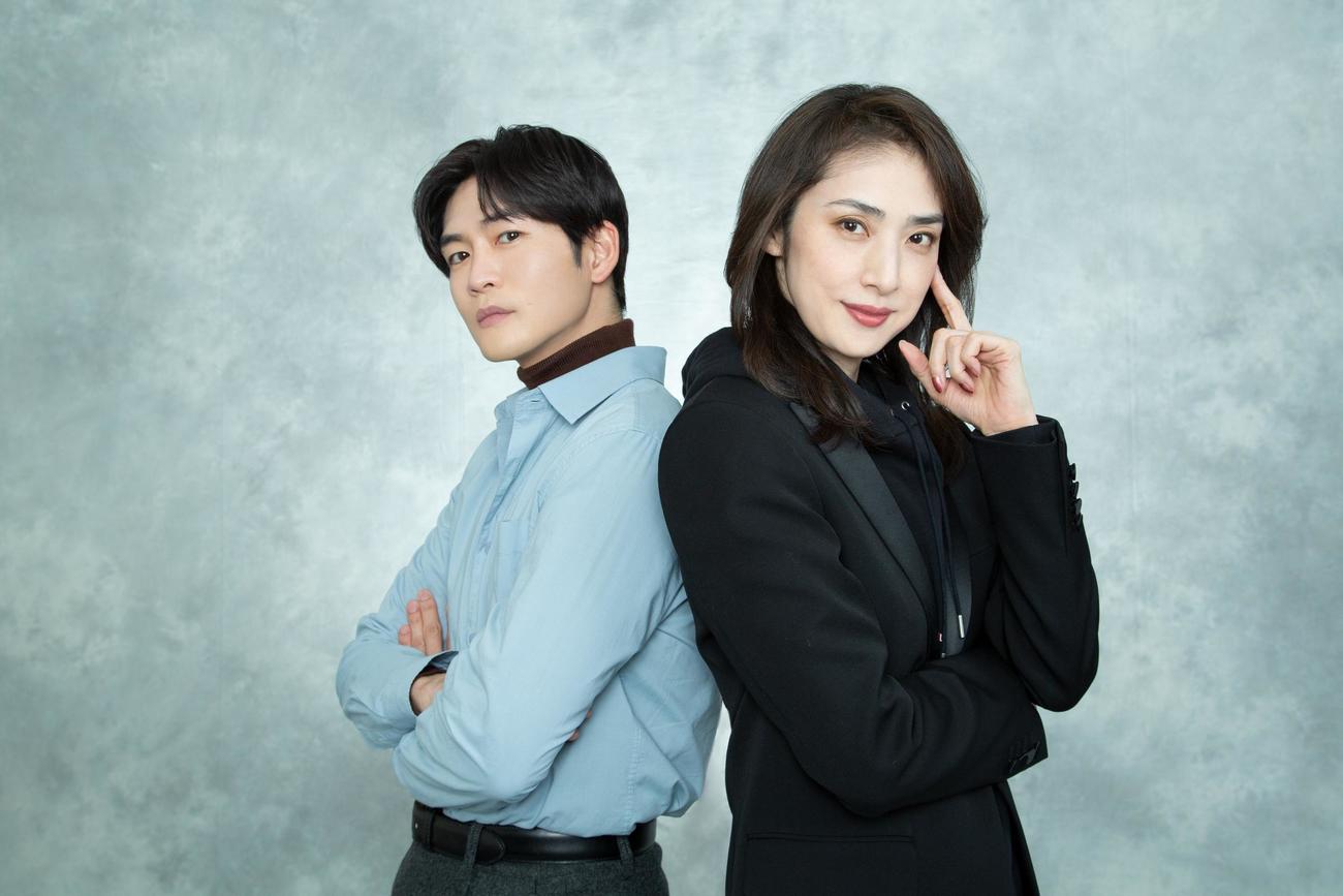 「合理的にあり得ない～探偵・上水流涼子の解明～」に出演する松下洸平と天海祐希（C）カンテレ