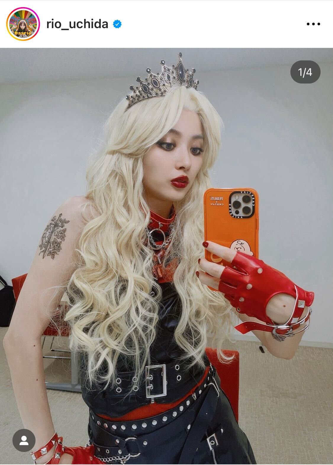 金髪ヘビメタスタイルを披露した内田理央（内田理央のインスタグラムより）