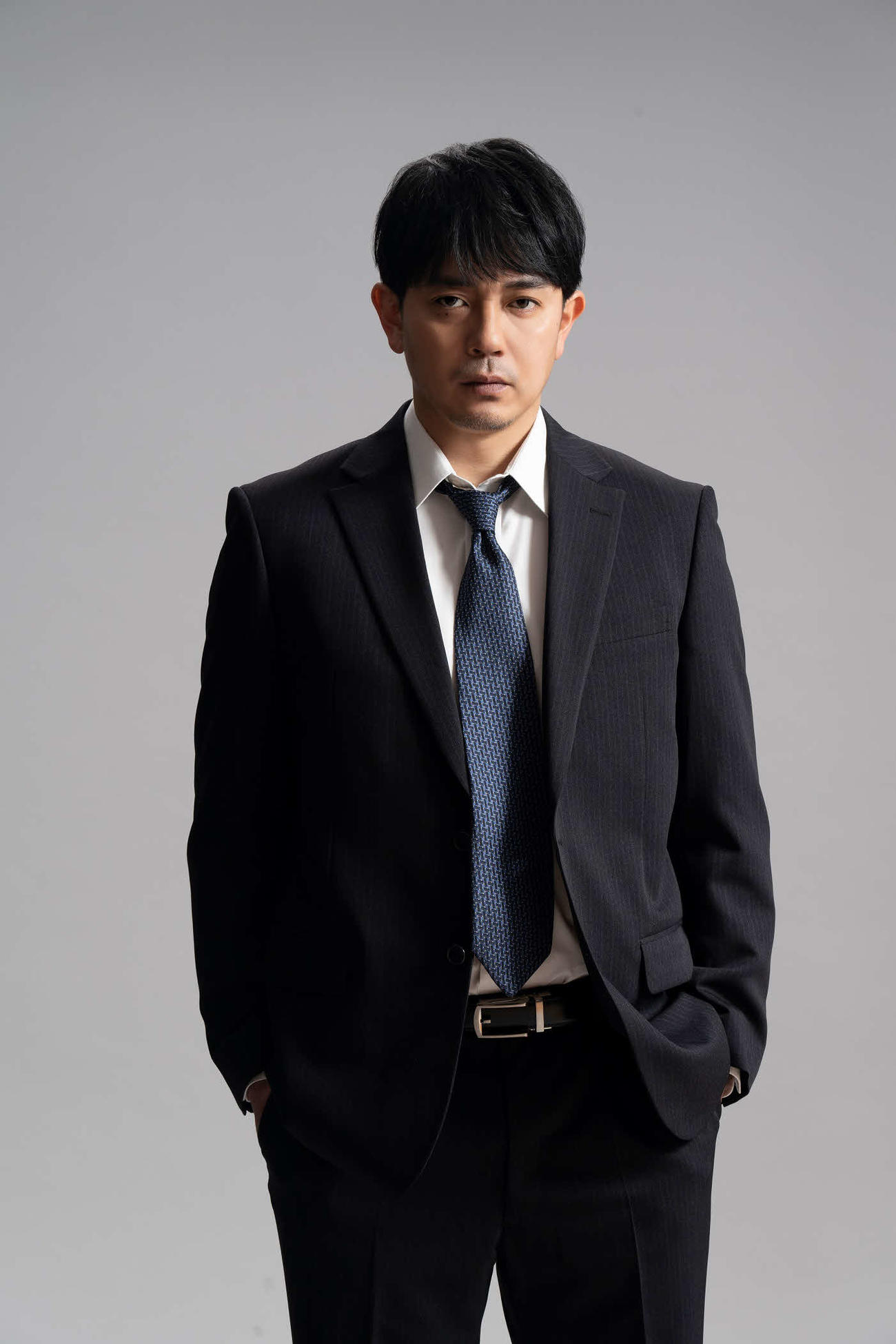 刑事・島拓也役の青柳翔
