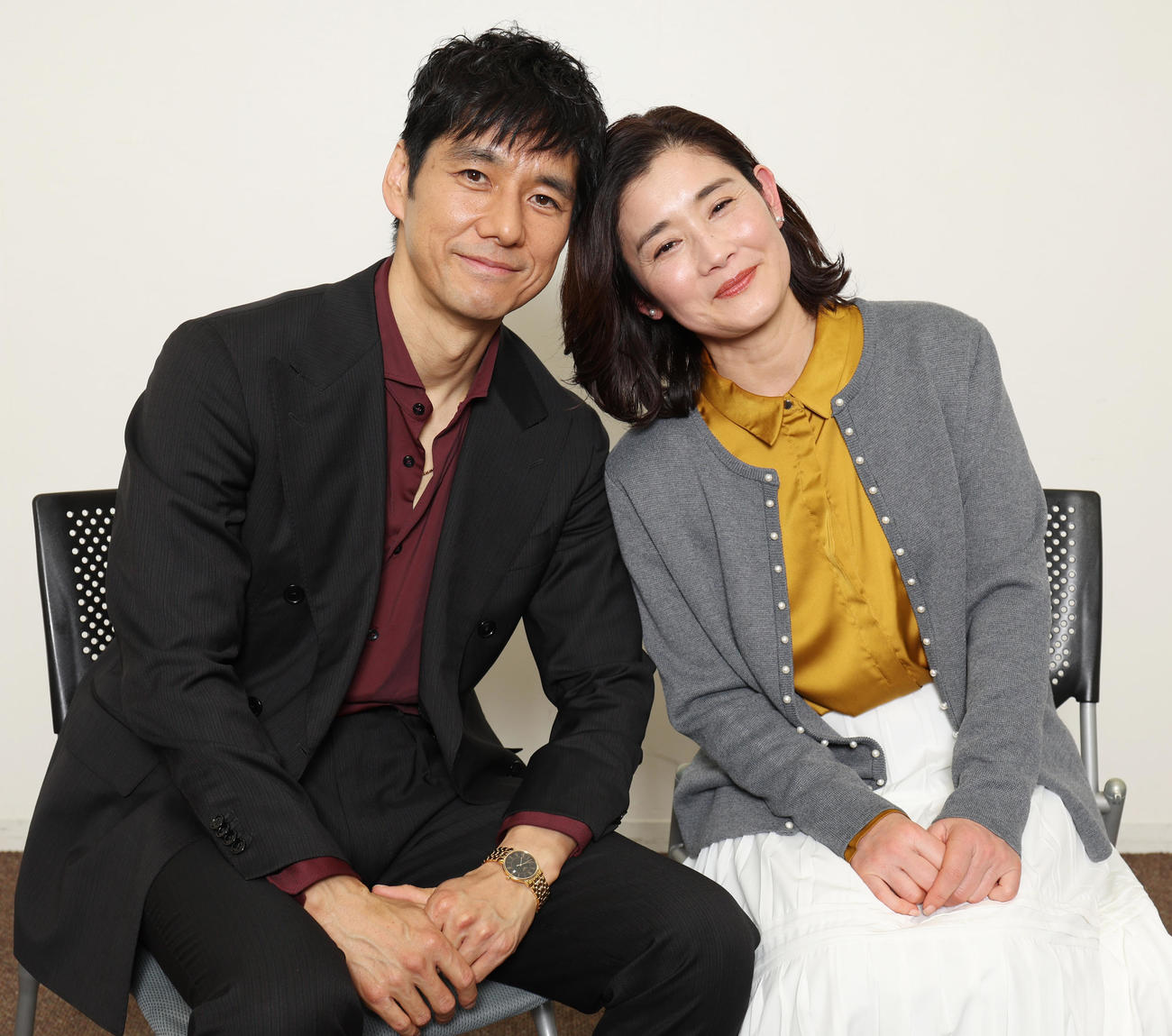 テレビ朝日系「警視庁アウトサイダー」で、30年ぶりのドラマ共演となった西島秀俊（左）と石田ひかり（撮影・野上伸悟）