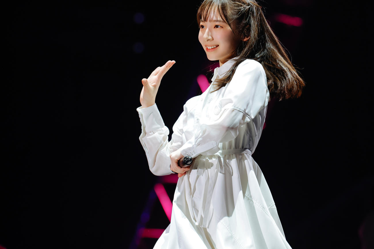 日向坂46四期生初の単独イベント「おもてなし会」でパフォーマンスする渡辺莉奈