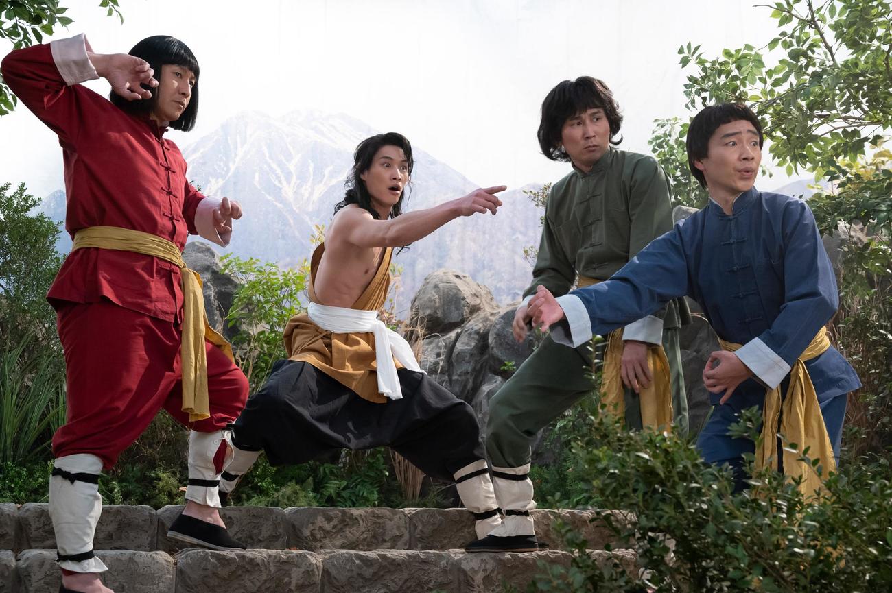 NHK「LIFE！冬2」に出演する、左から長田庄平、鈴木伸之、じろう、後藤淳平