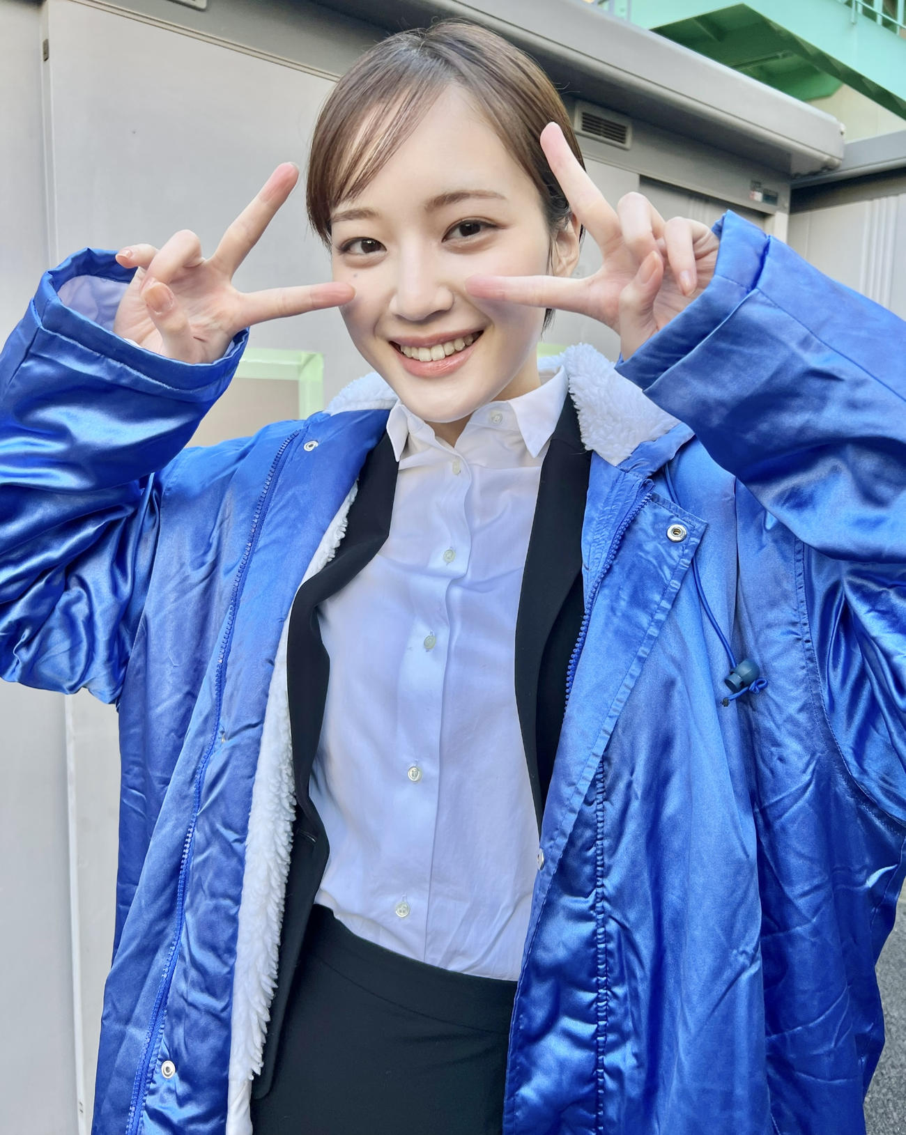 TikTok「伊藤園　渋いいね！委員会」の配信縦型俳句ドラマ「その恋は五七五から動き出す」の主役を務める尾台彩香