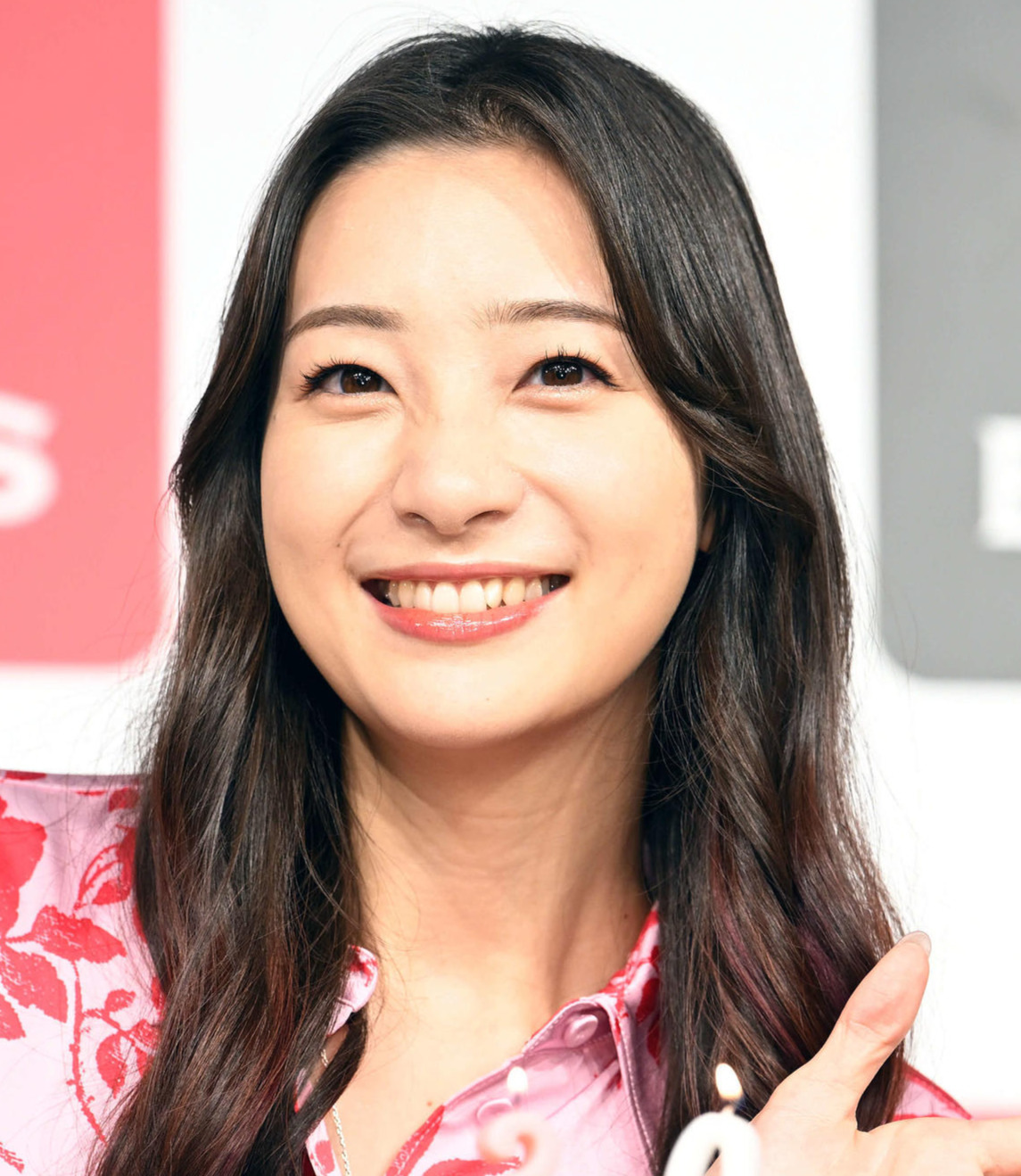 足立梨花（2022年10月撮影）