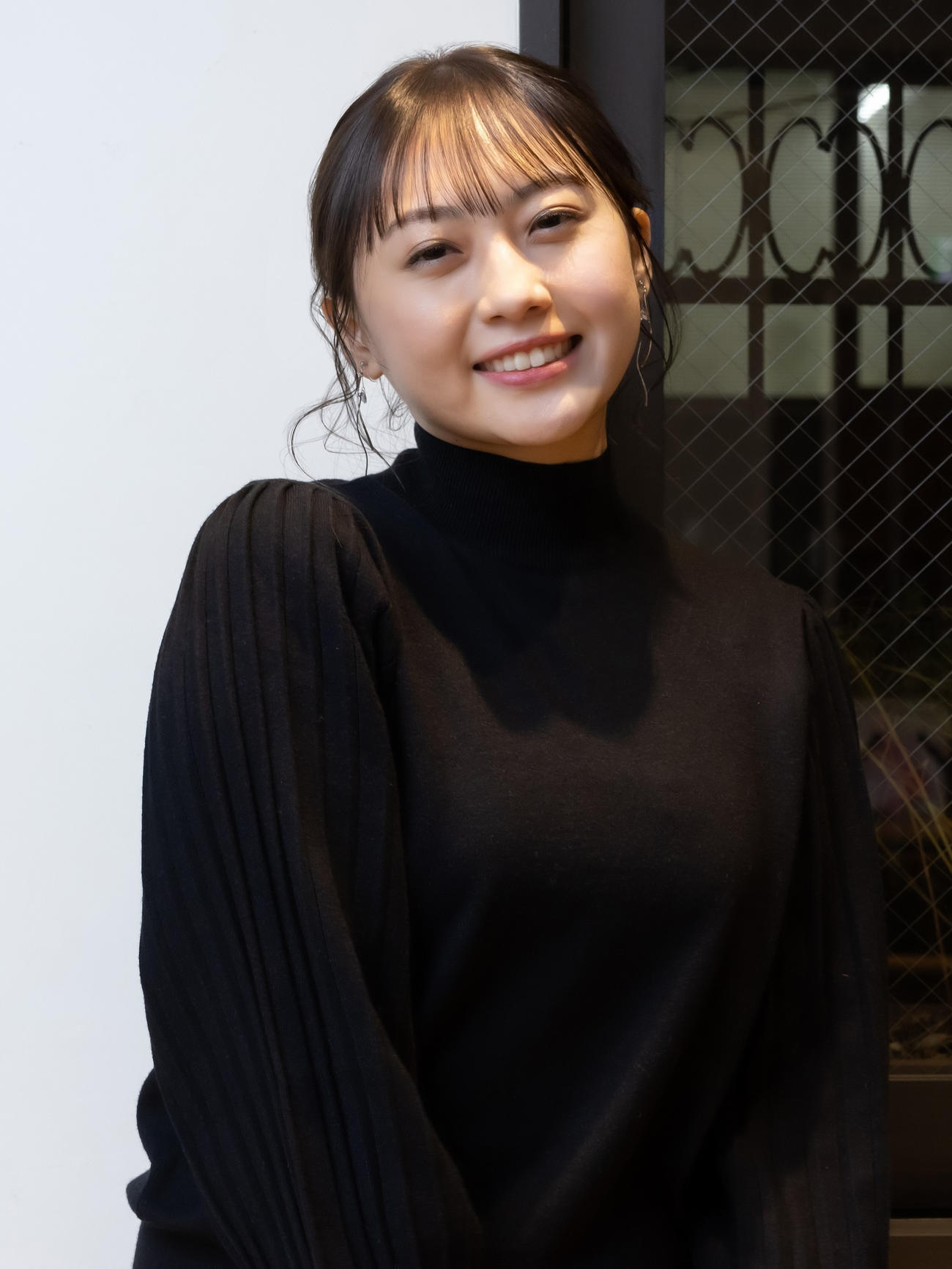 ABC／テレビ朝日ドラマ「ひともんちゃくなら喜んで！」に出演する木崎ゆりあ