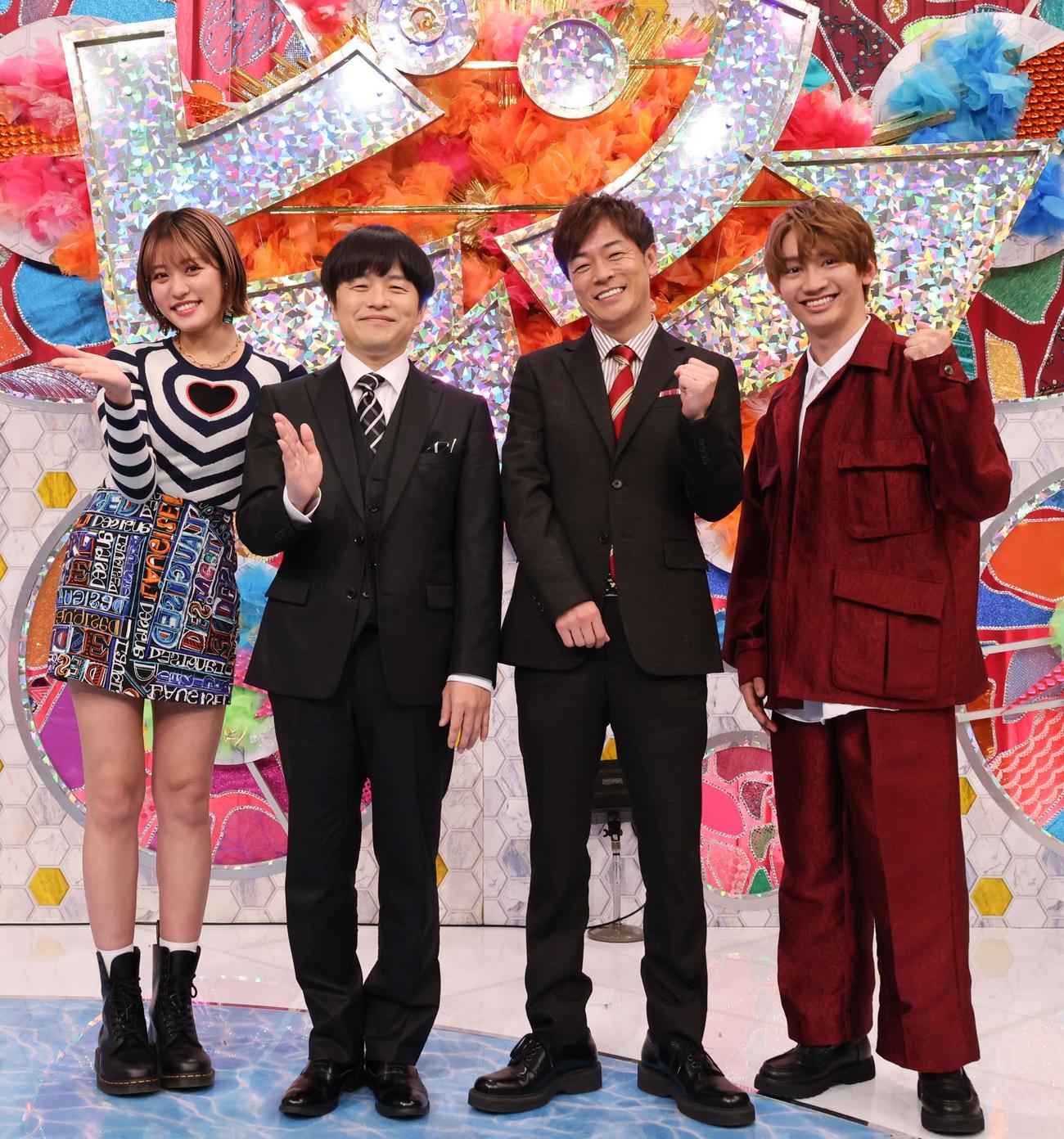 「人気ピン芸人大集合！陣内バカリの最強ピンネタ20連発SP」に出演する、左から王林、バカリズム、陣内智則、なにわ男子藤原丈一郎（C）カンテレ
