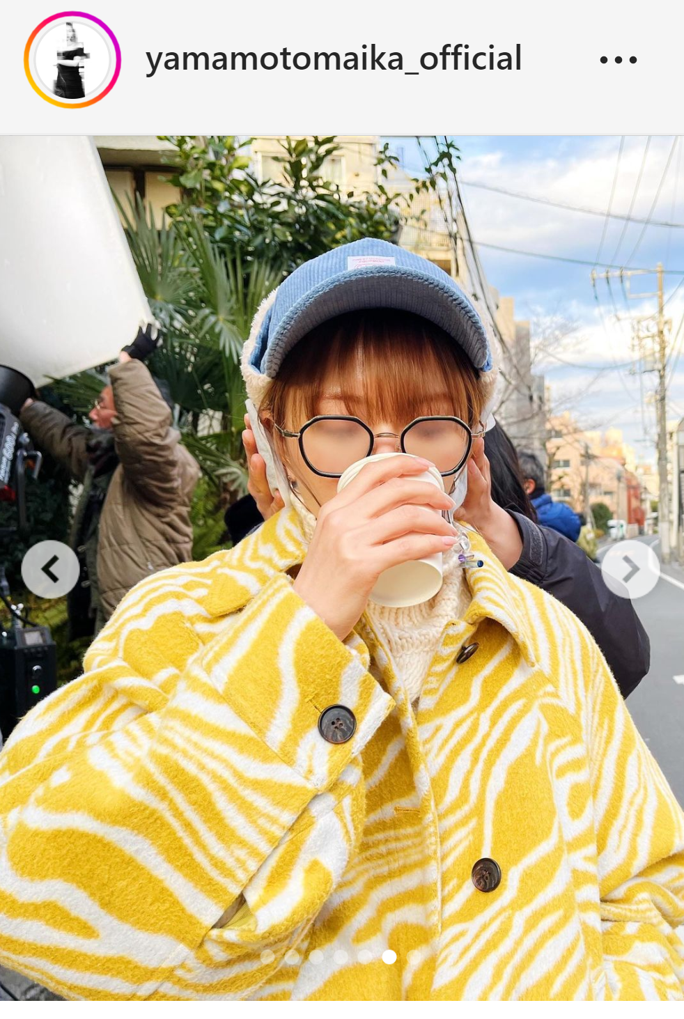 ドラマ「忍者に結婚は難しい」のオフショットを公開した山本舞香（インスタグラムより）