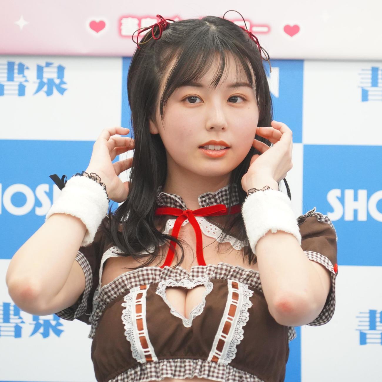 写真集「革命家」発売記念イベントを行ったくりえみ（撮影・佐藤成）