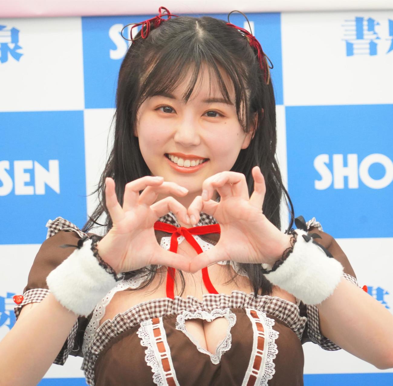 写真集「革命家」発売記念イベントを行ったくりえみ（撮影・佐藤成）