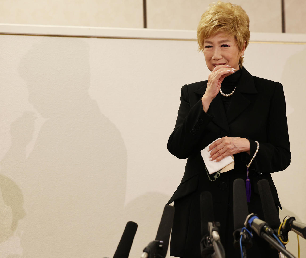 「西郷輝彦さんを偲ぶ会」に出席し思い出を語る瀬川瑛子（撮影・野上伸悟）